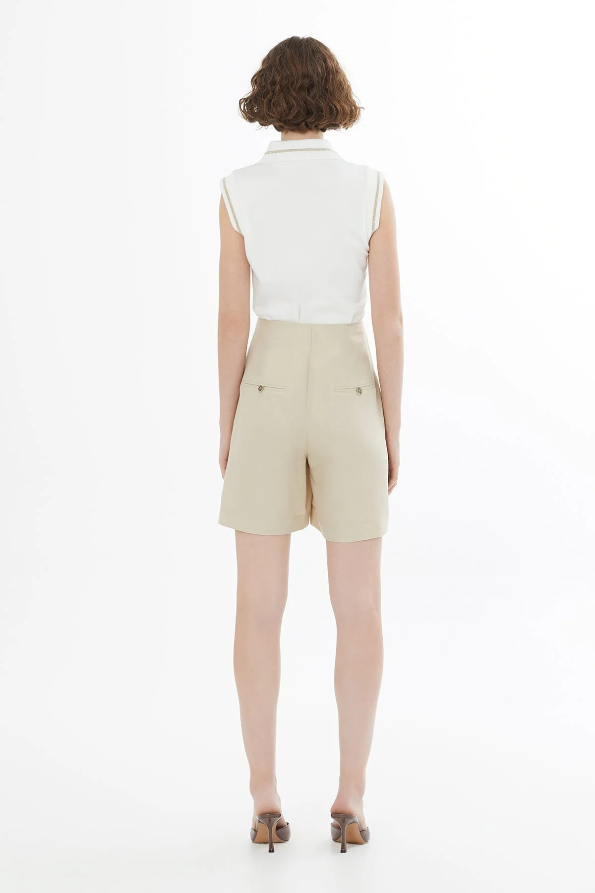 Beige Button Detail Linen Shorts - Image 4