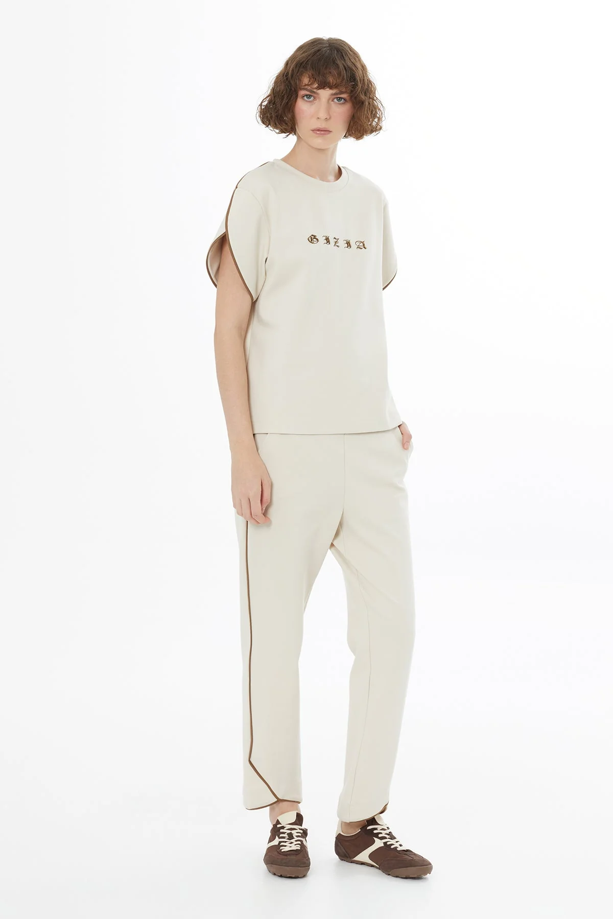 Beige Embroidered Detail T-Shirt - Image 4