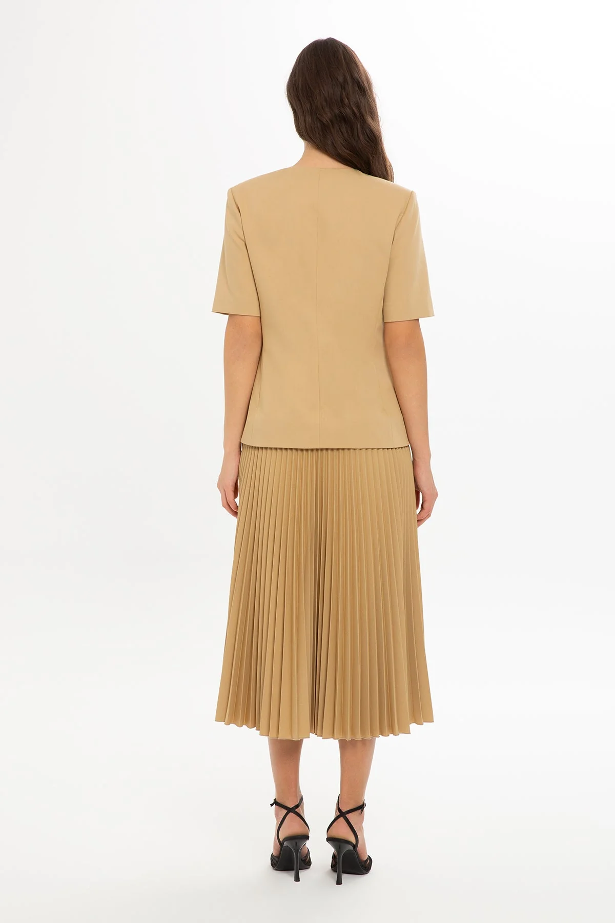 Beige Pleated Short-Sleeved Long Dress - Image 4
