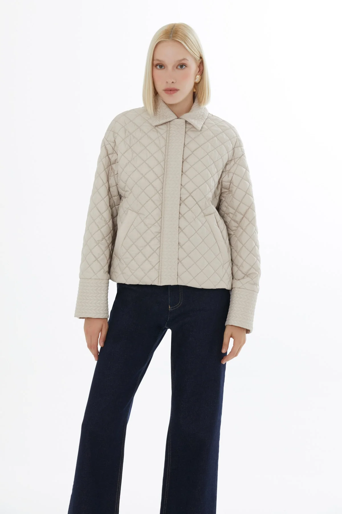 Beige Quilted Jacket with Zip-Up Closure - Image 3