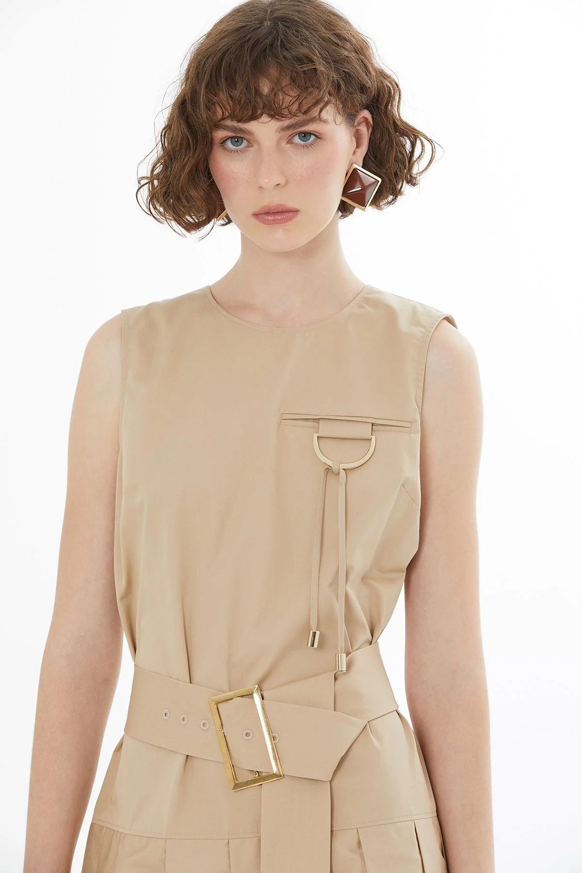 Beige Sleeveless Pleated Dress - Image 3