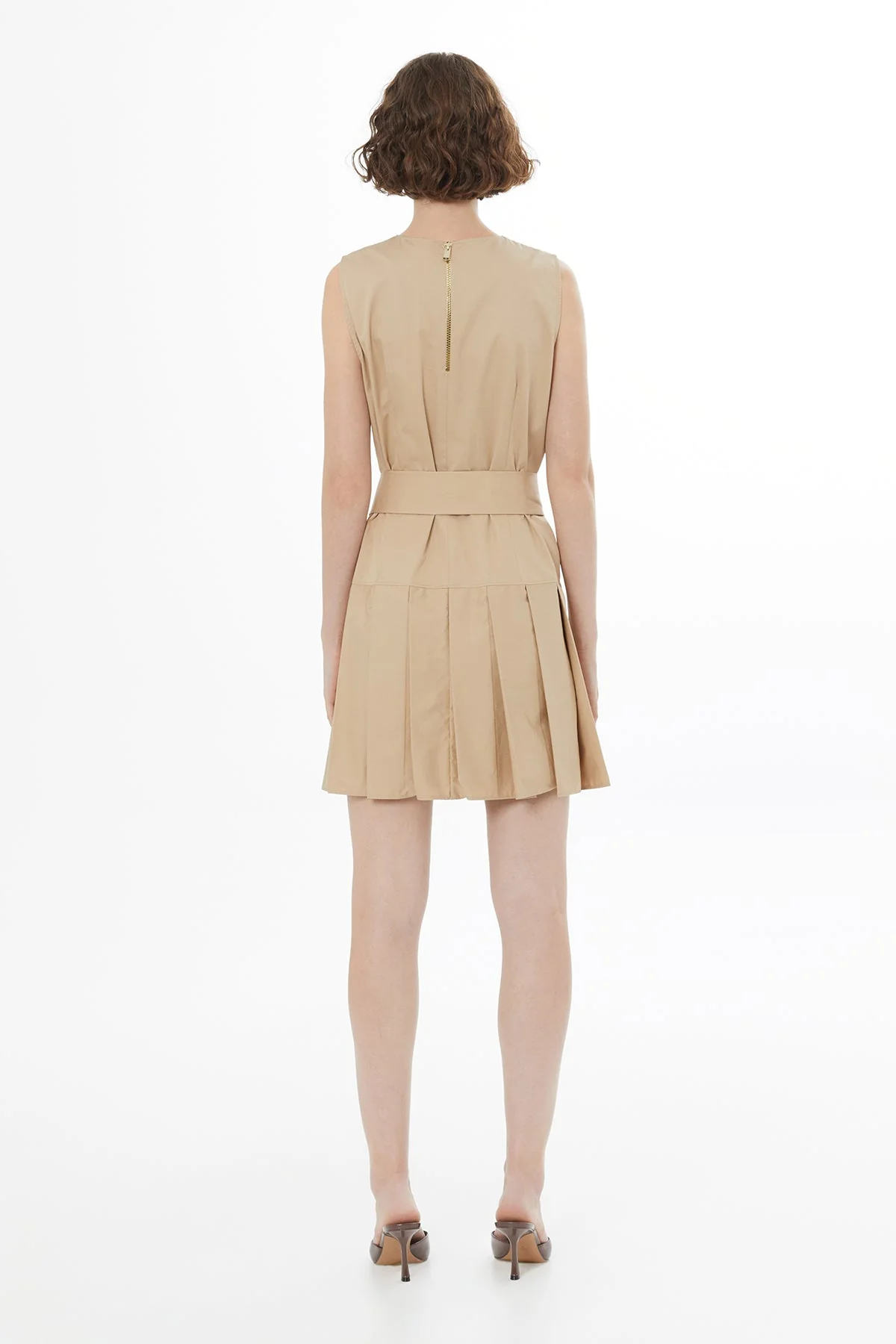 Beige Sleeveless Pleated Dress - Image 5