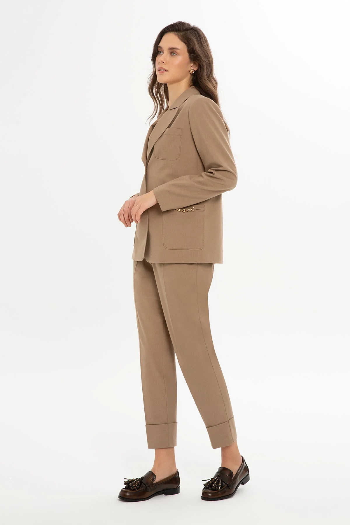 Beige Suit with Straight-Leg Trousers - Image 3