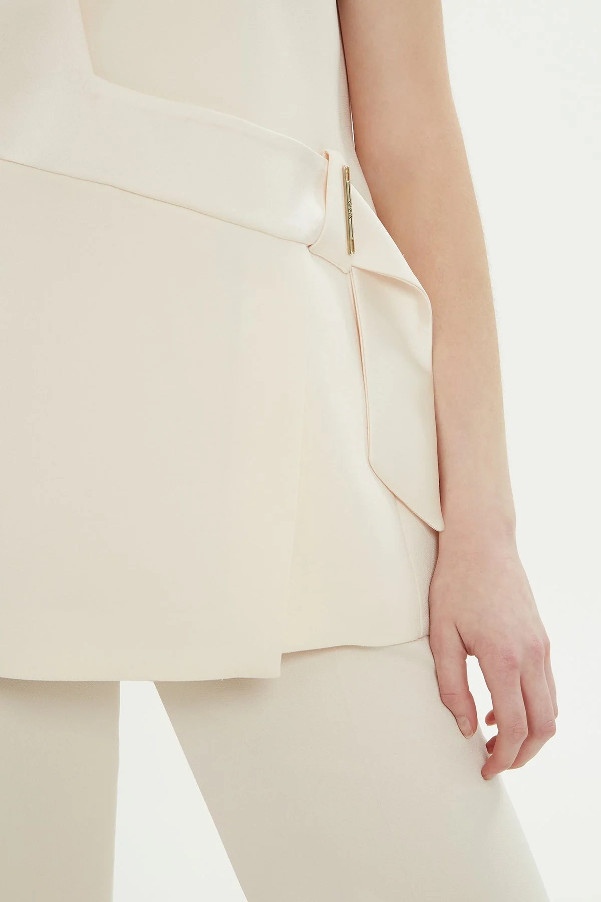 Beige V-Neck Lined Vest - Image 3