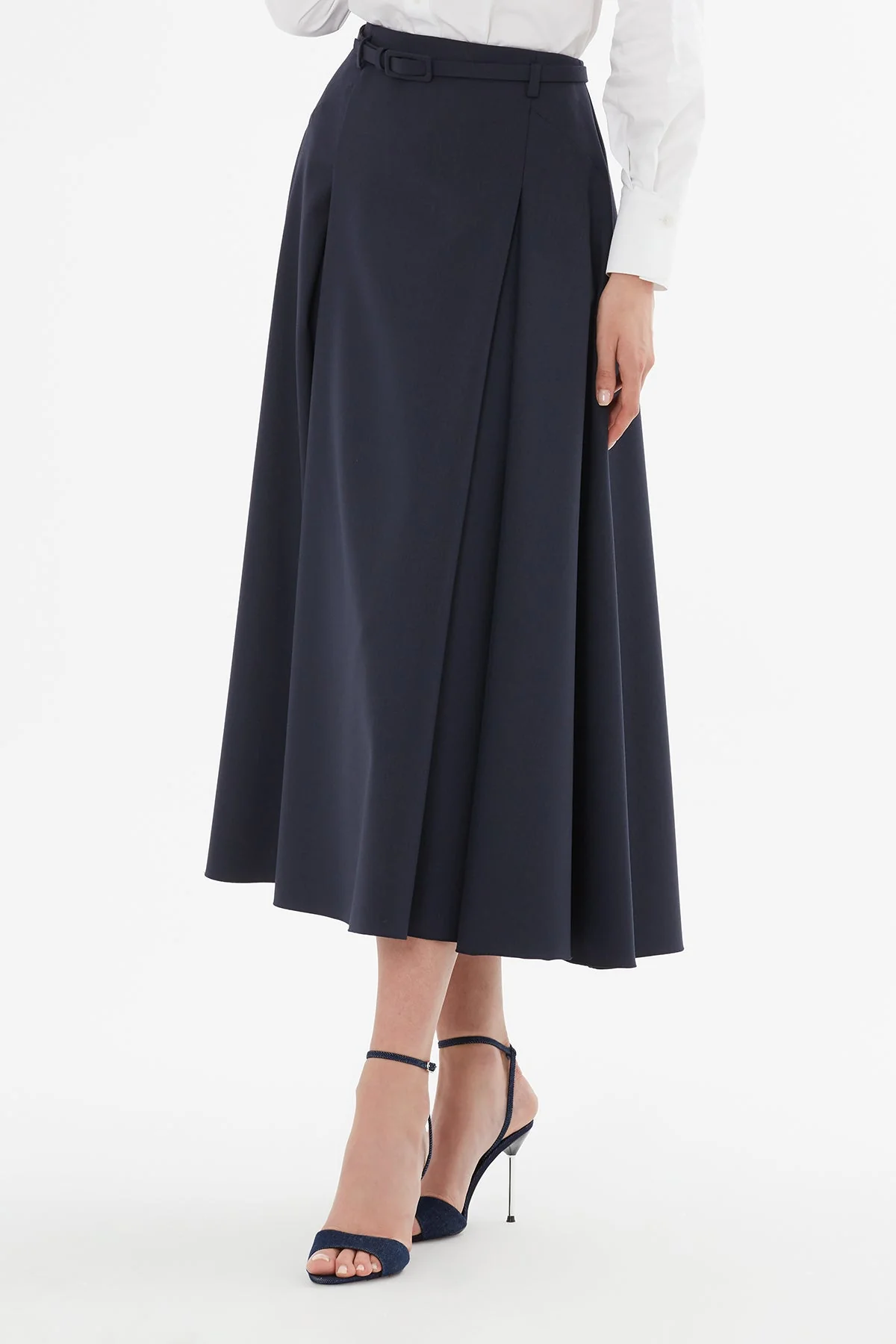 Black Belted Pleated Midi Skirt - Image 3