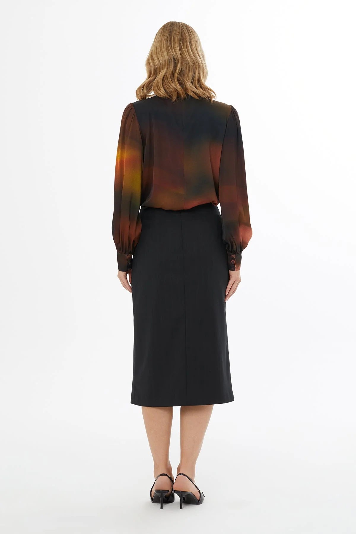 Black Button-Detail Skirt with Pockets - Image 3