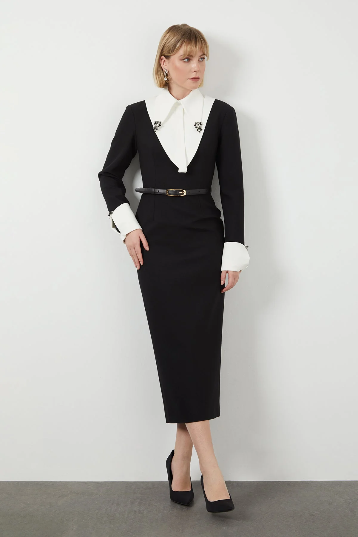 Black Embroidered-Collar Midi Dress - Image 3