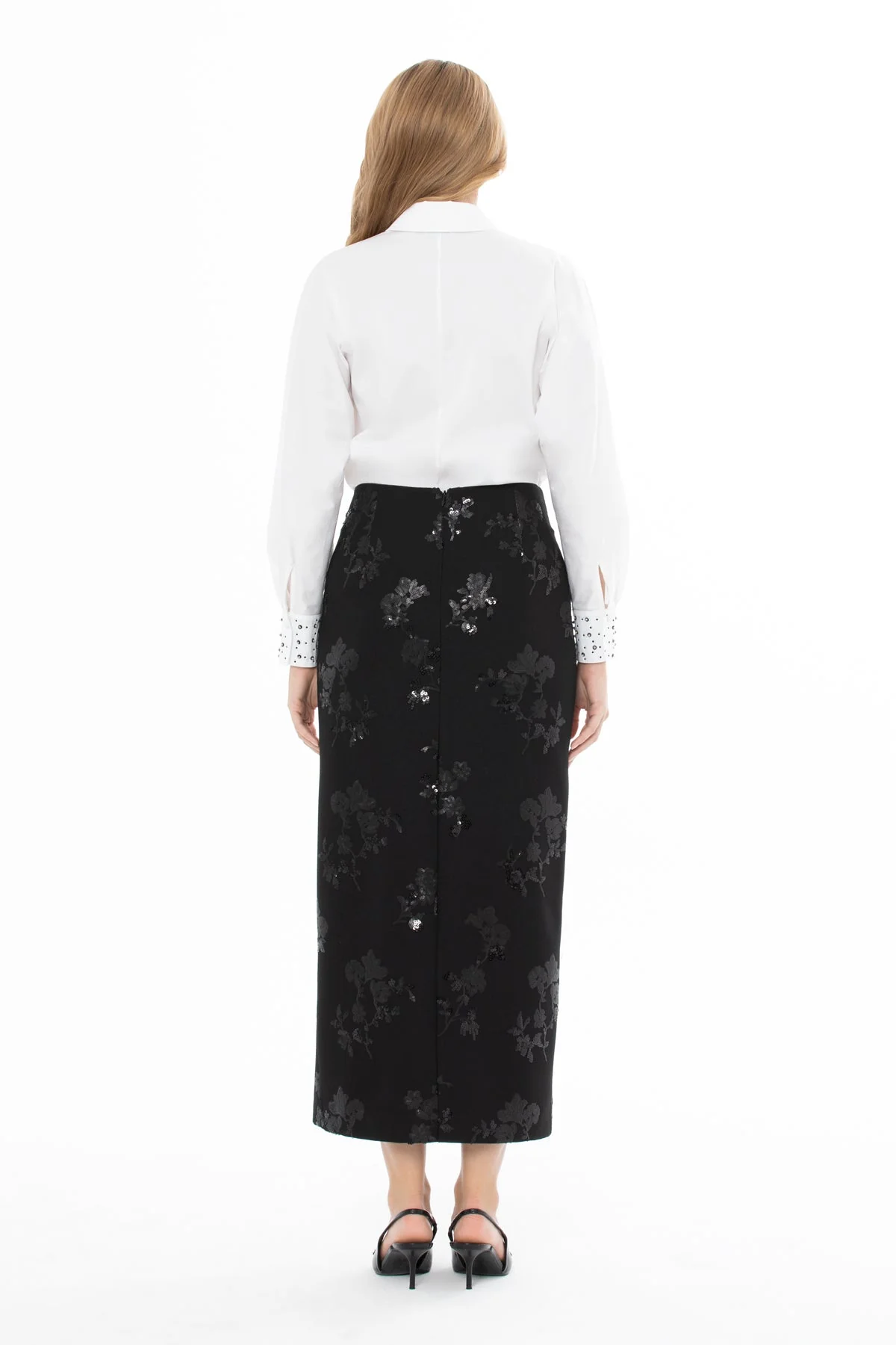 Black Embroidered Skirt with Front Slit - Image 4