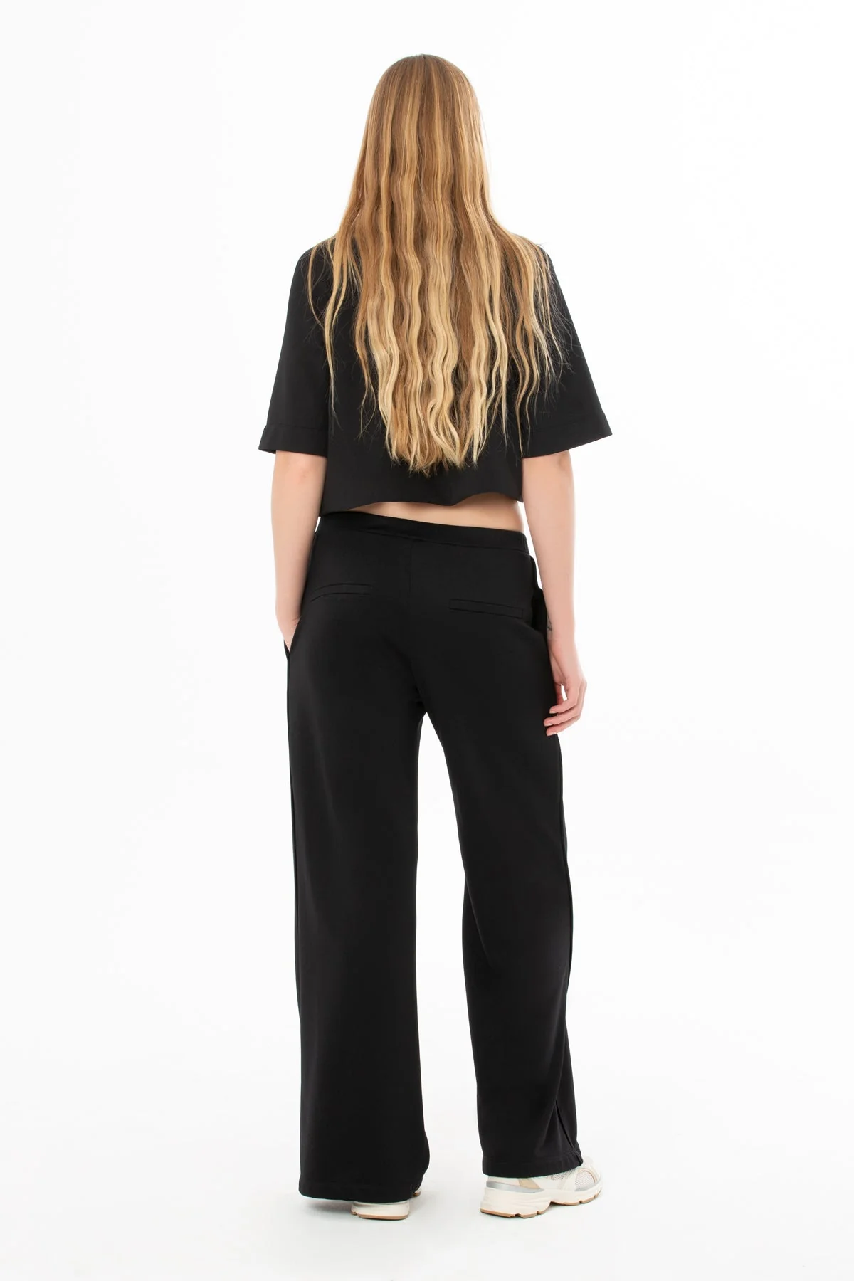 Black High-Waist Sweatpants - Image 3