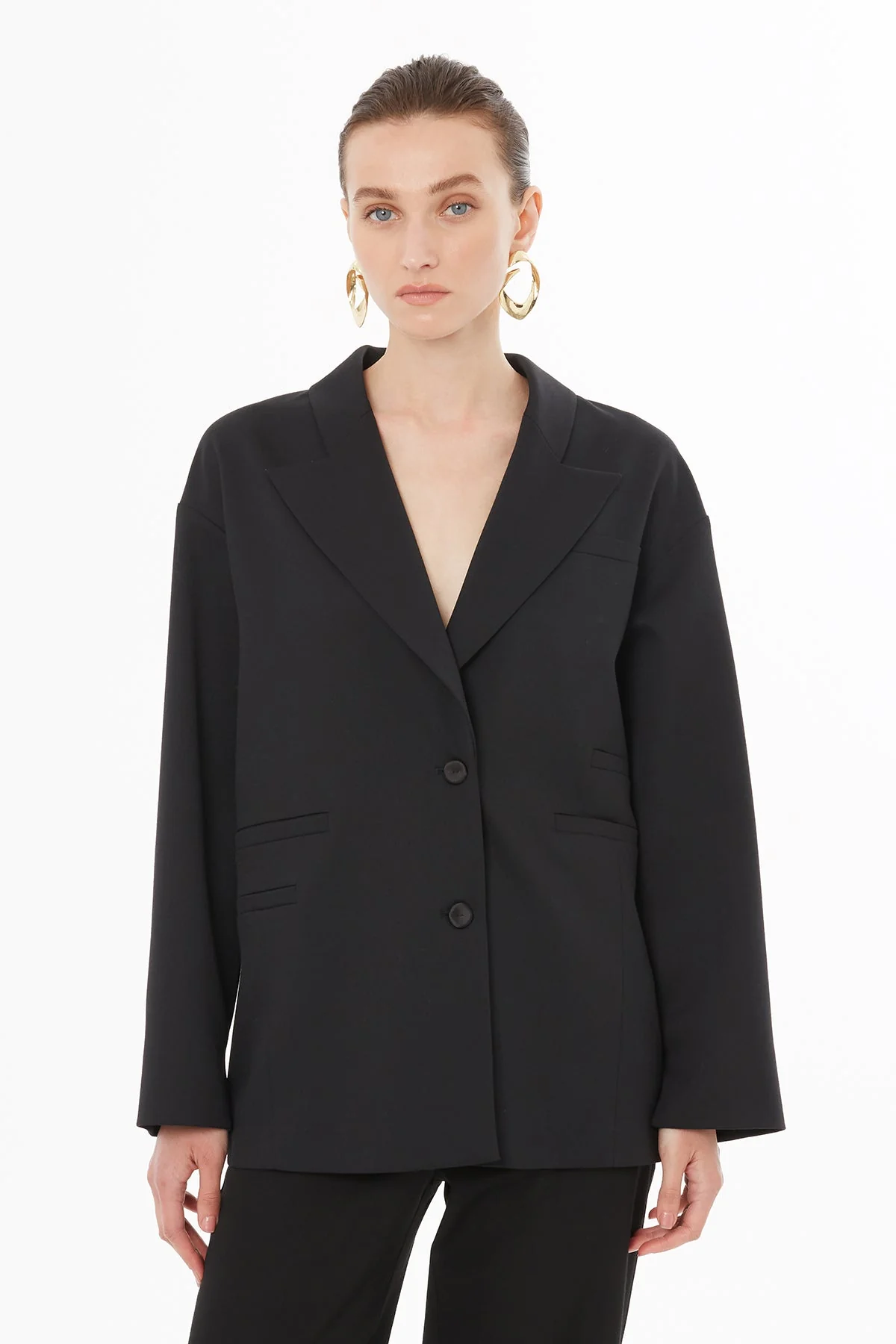 Black Jacket with Fillet Pocket Detail - Image 3