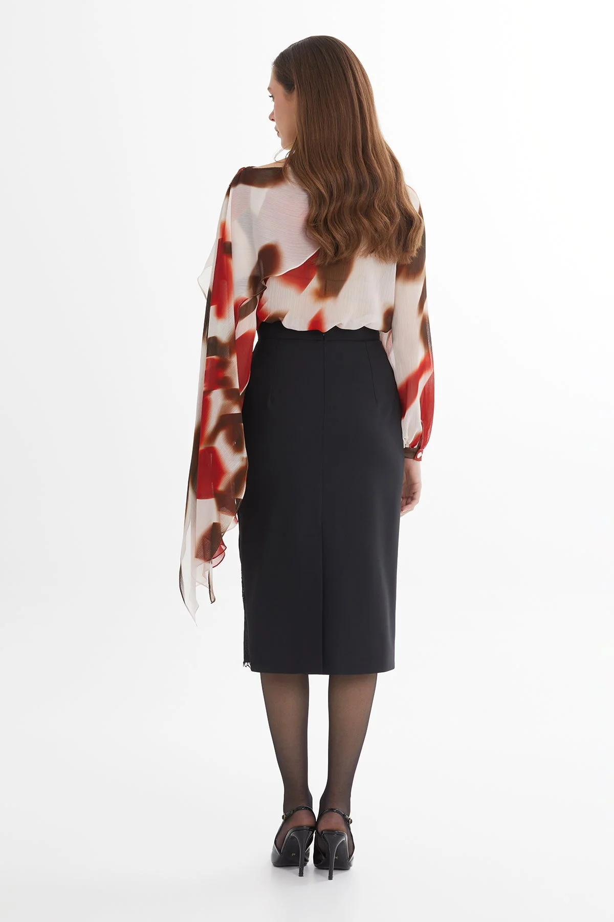 Black Lace-Detail Wool-Blend Midi Skirt - Image 5