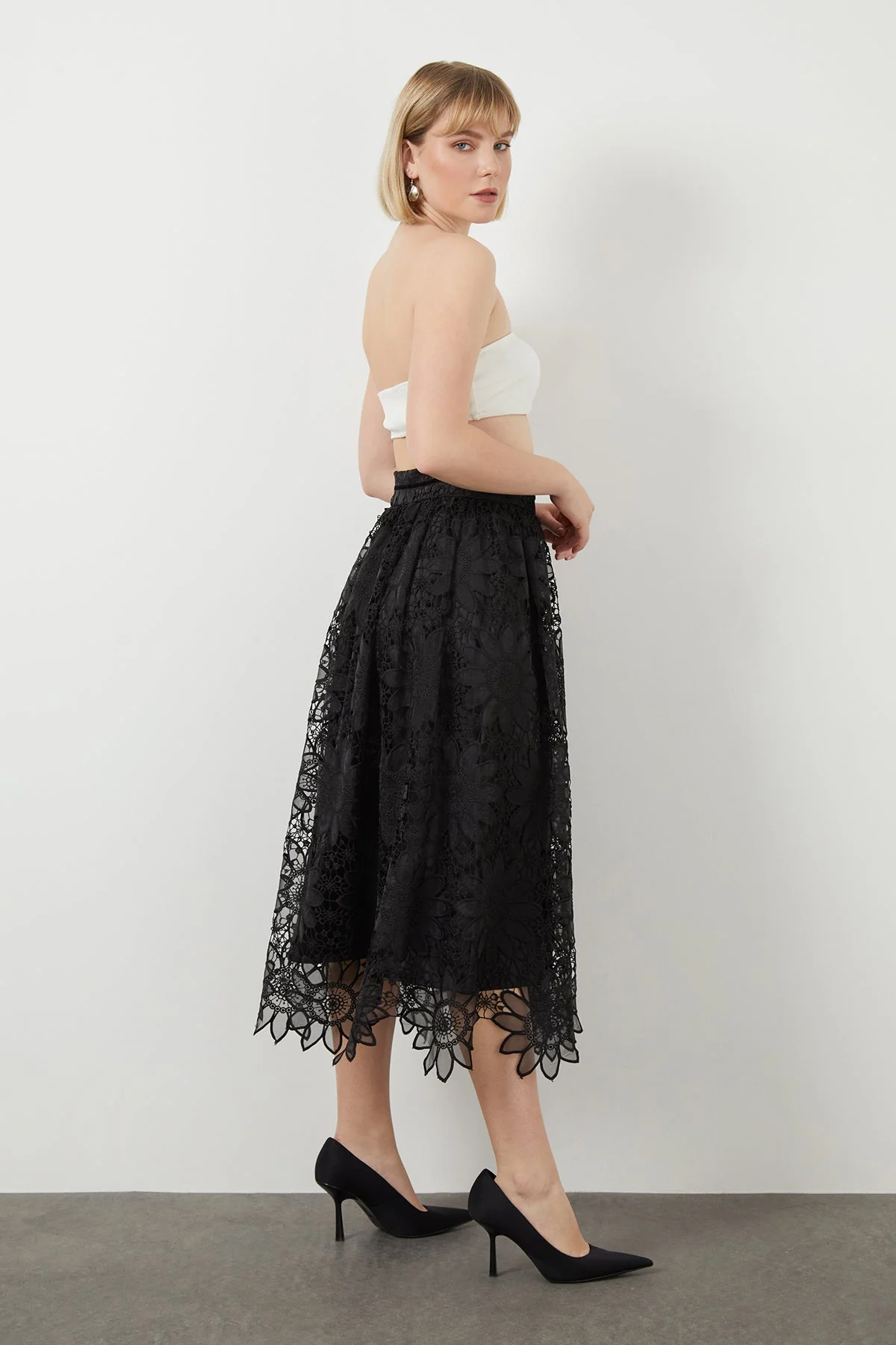 Black Lace Midi Skirt - Image 2