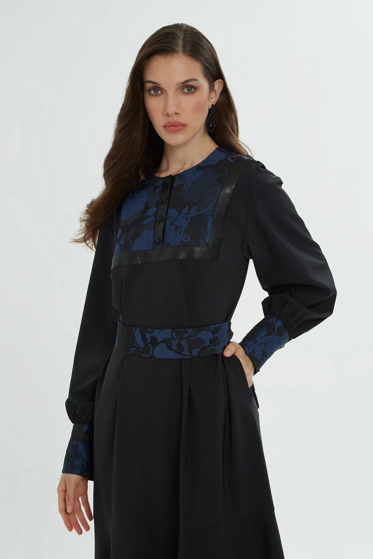 Black Long Dress with Printed Detail - Image 2