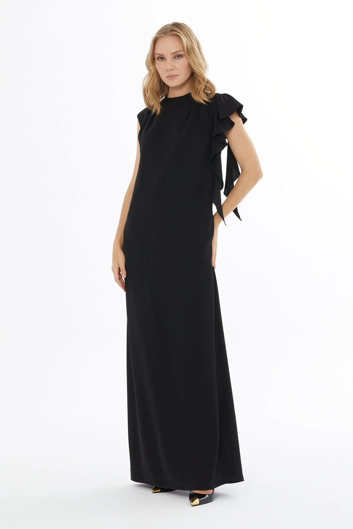 Black Long Dress with Ruffle Detaily0