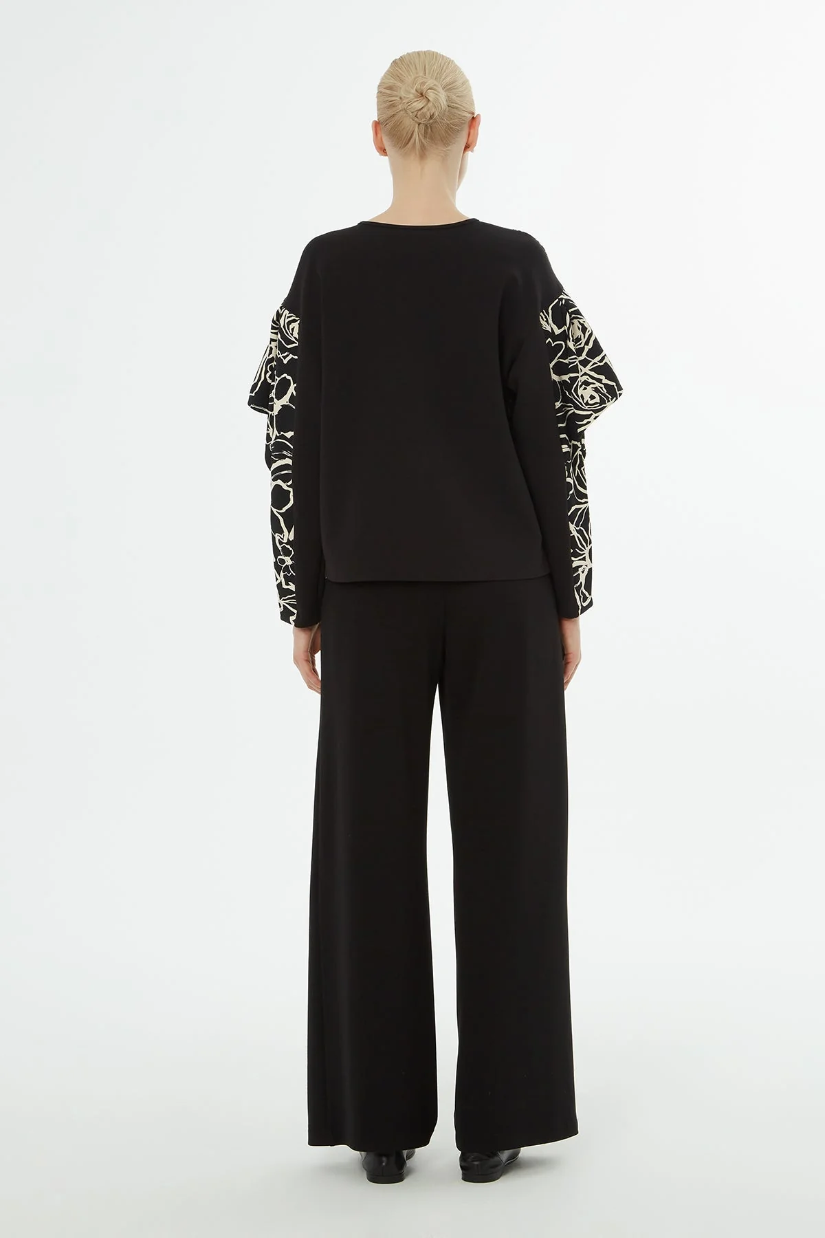 Black Patterned Blouse Detail Set - Image 5