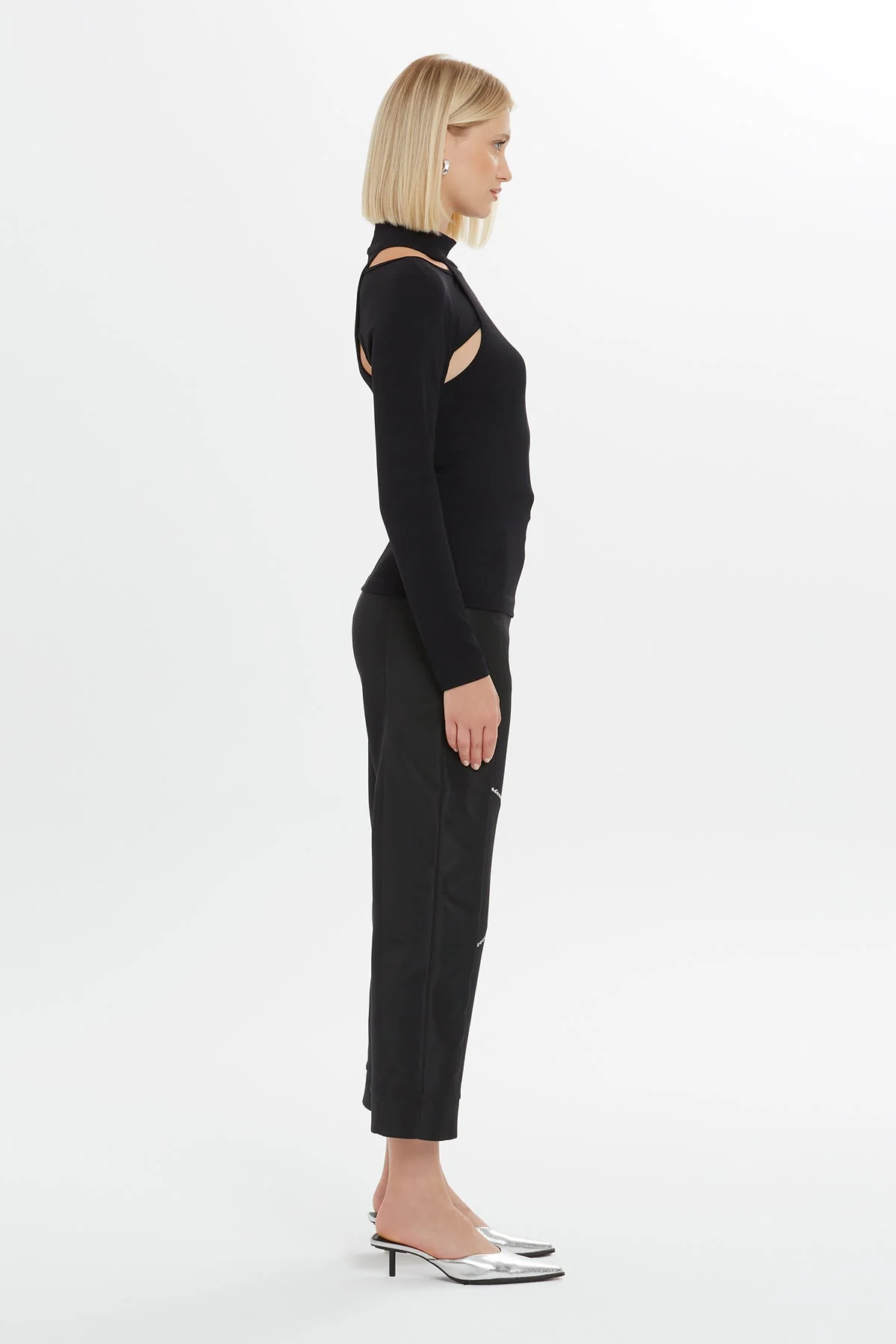 Black Rose Print Long-Sleeve Blouse - Image 4