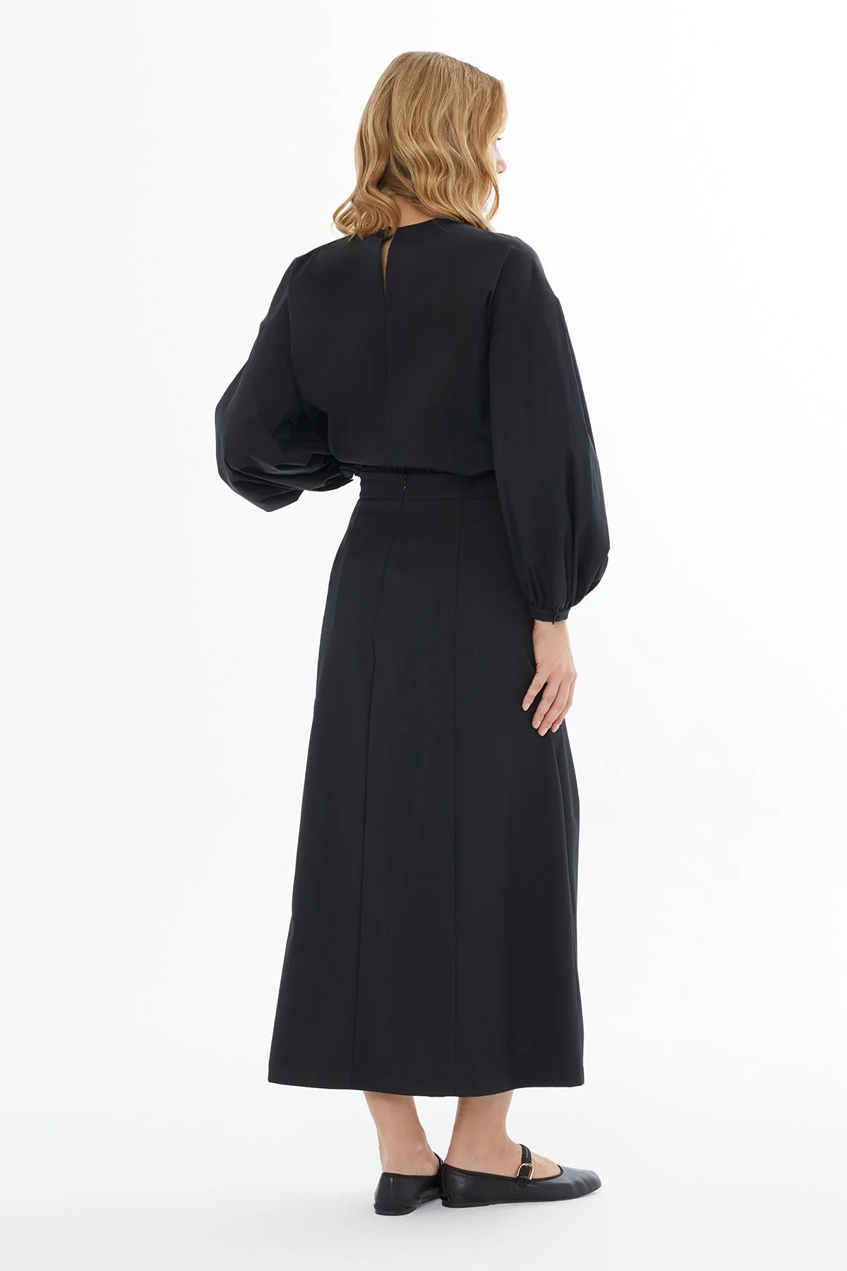 Black Skirt with Front Pleat Detail - Image 4