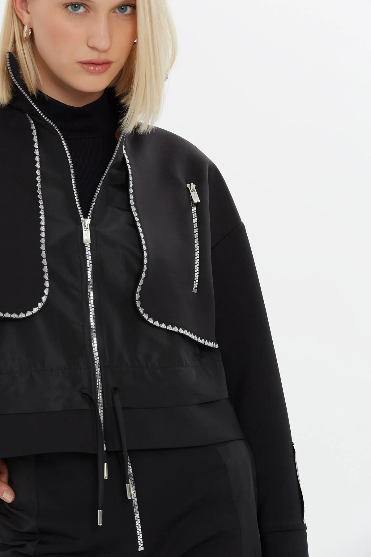 Black Zip-Detail Sweatshirt - Image 4