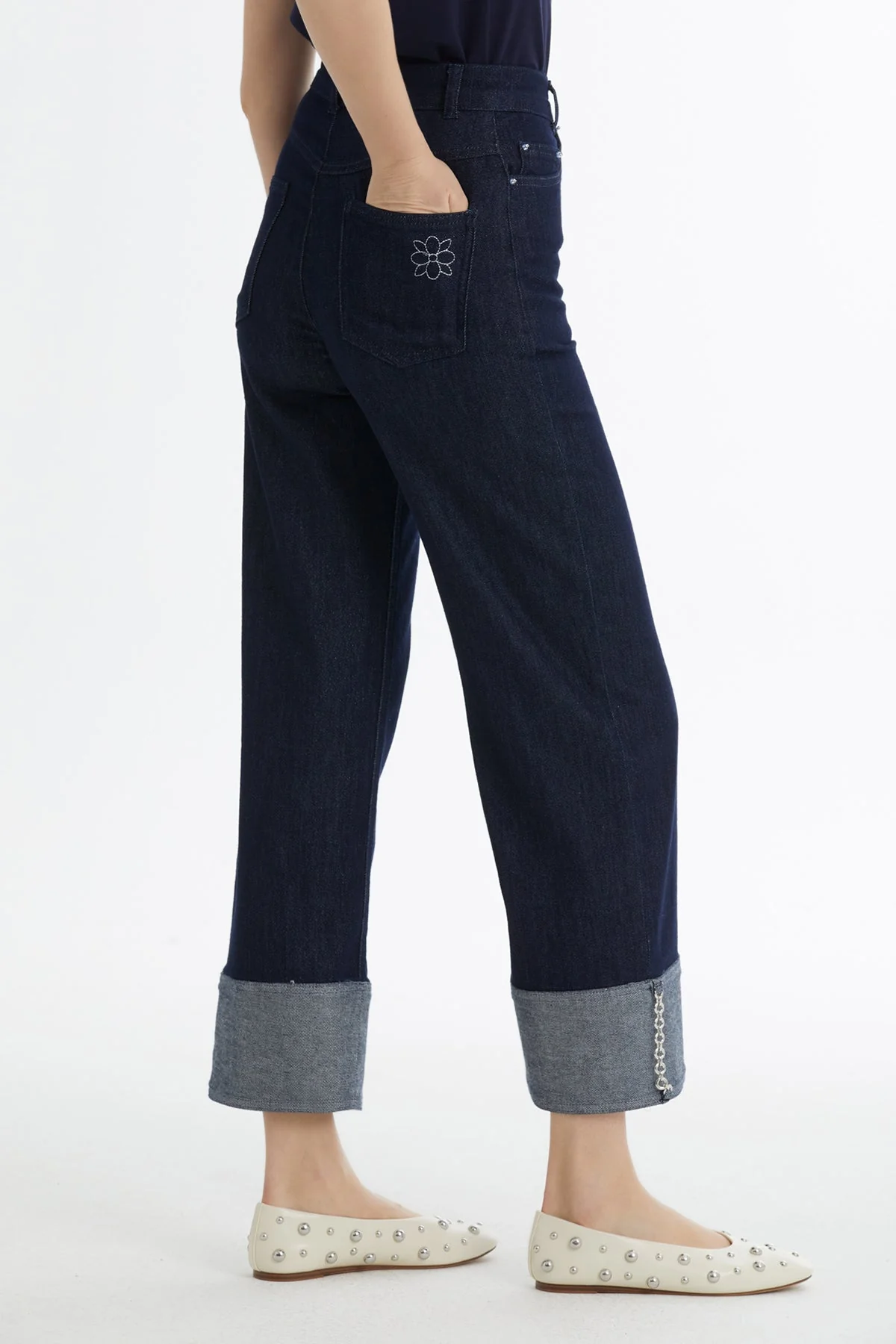 Blue Embroidered Detail Jeans - Image 4