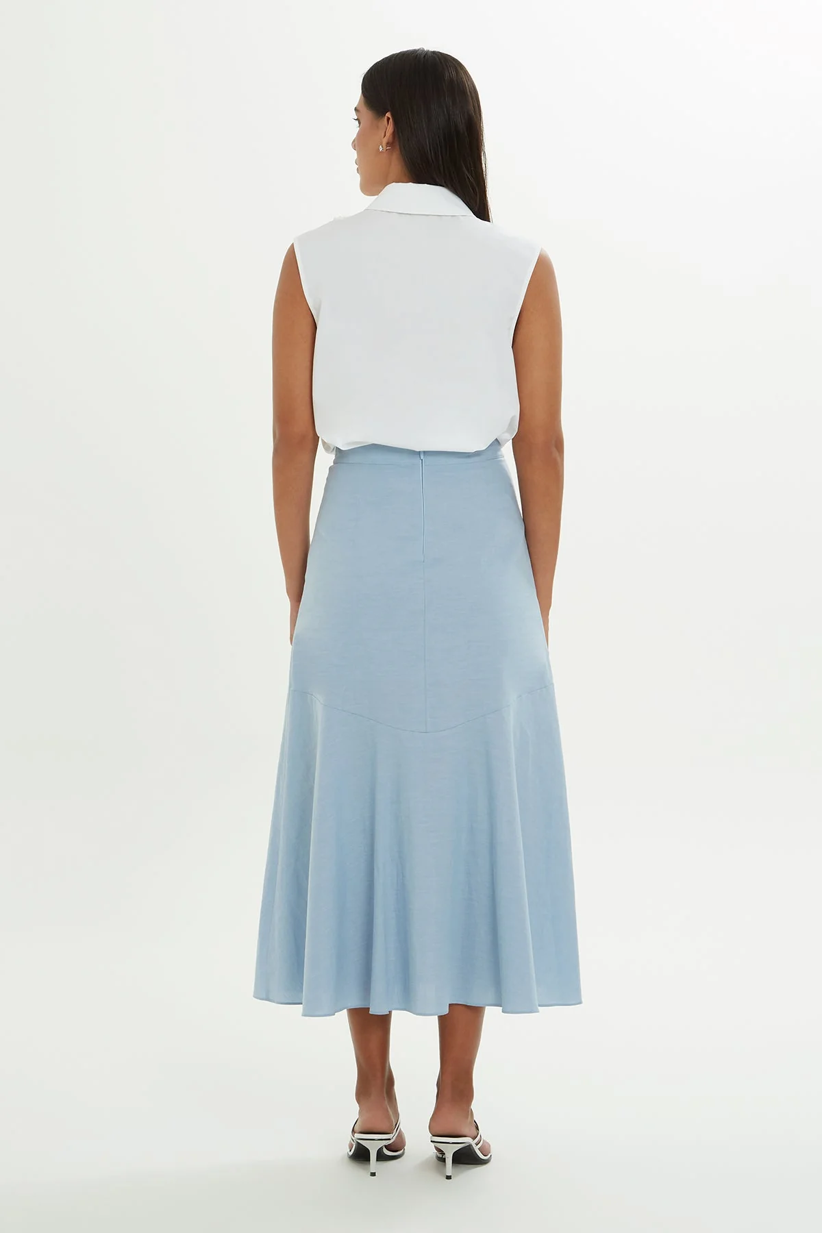 Blue Embroidered Midi Denim Skirt - Image 4