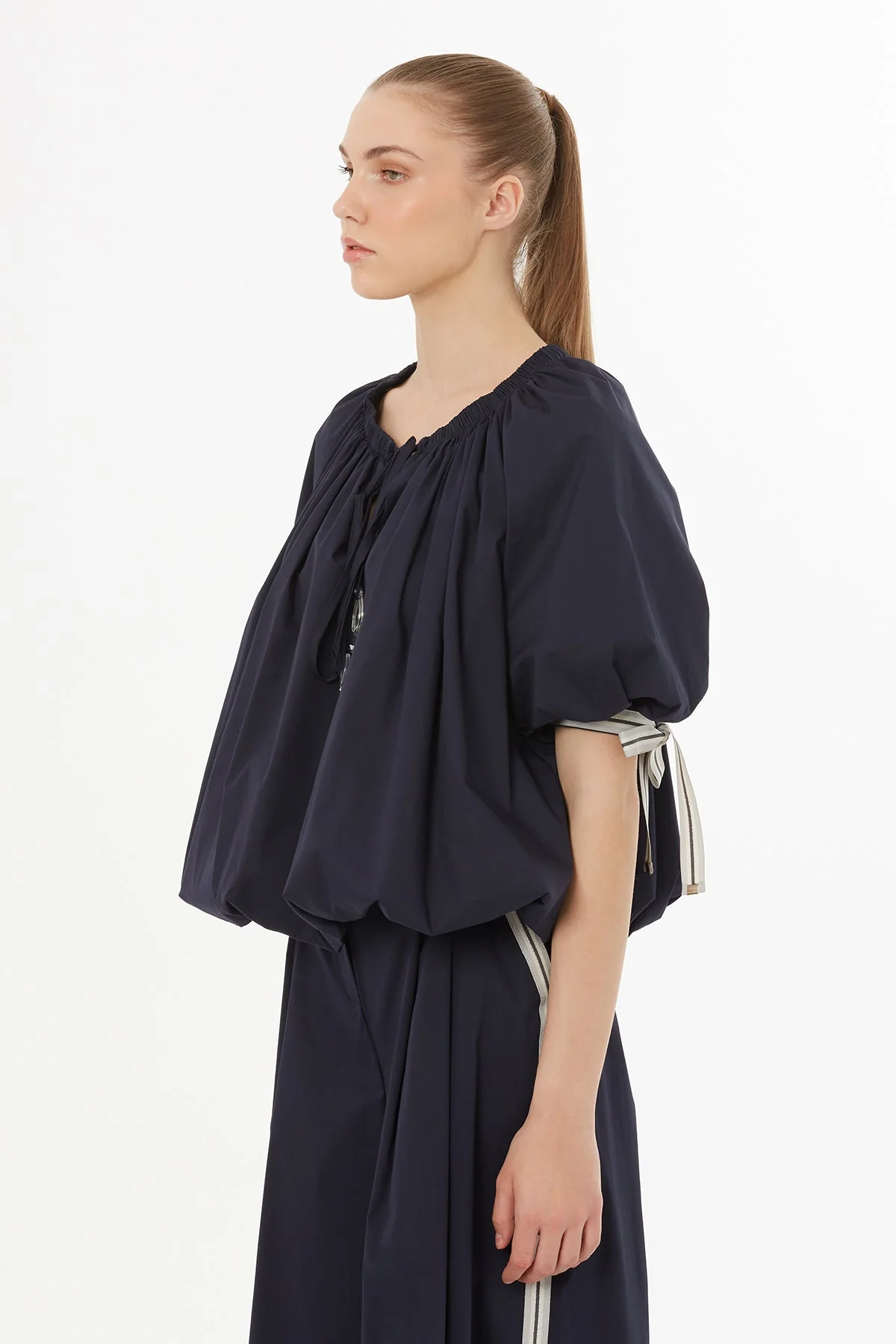Blue Round-Neck Balloon Sleeve Blouse - Image 2