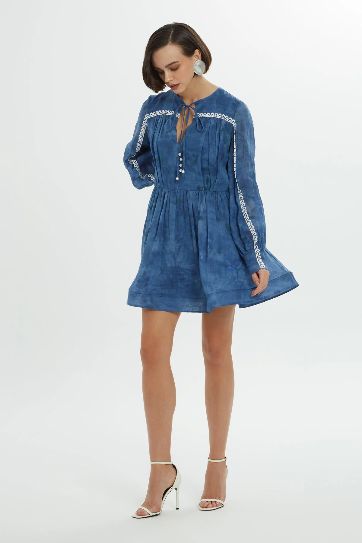Blue Short Dress with Lace Details - Image 3