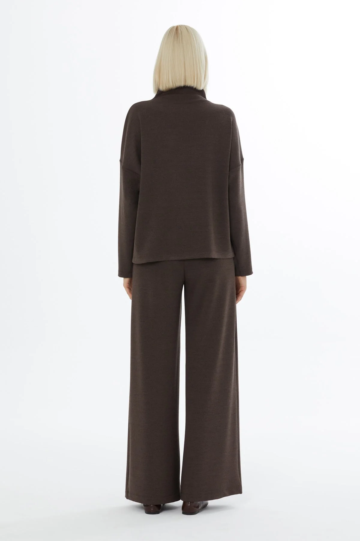Brooch-Detail Elastic Waist Tracksuit Set - Image 4