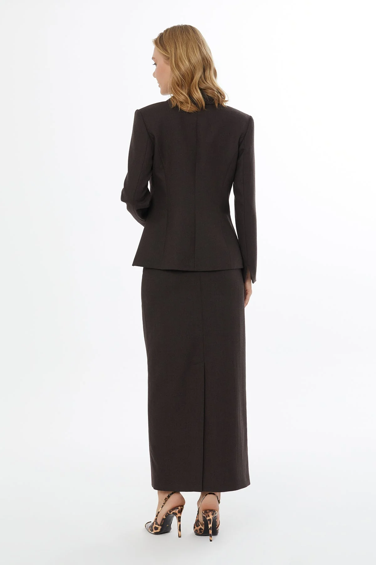 Brown Front-Buttoned Jacket - Image 4
