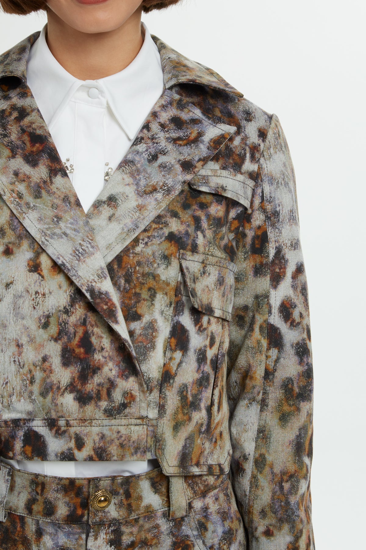 Brown Leopard-Print Cropped Blazer - Image 5