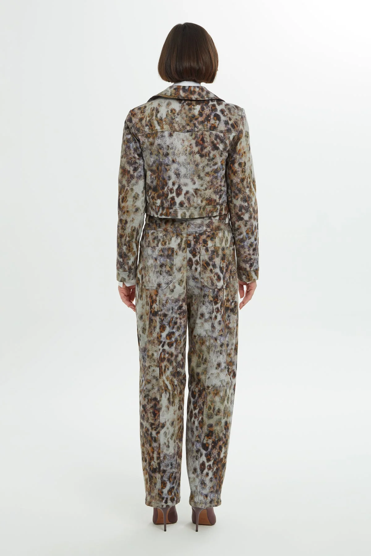 Brown Leopard-Print Cropped Blazer - Image 6