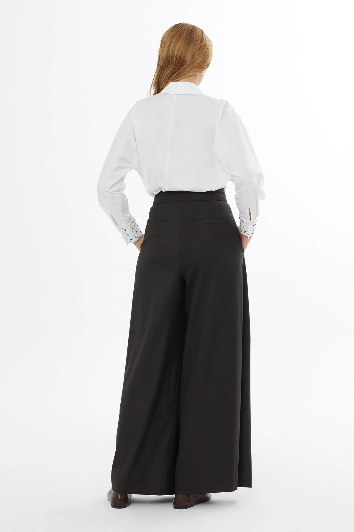 Brown Palazzo Trousers with Zipper Closure - Image 4