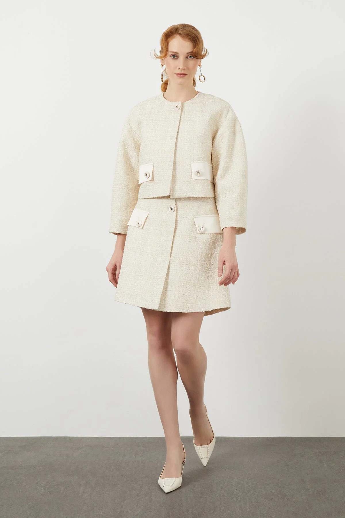 Button-Detail Crop Jacket - Image 5