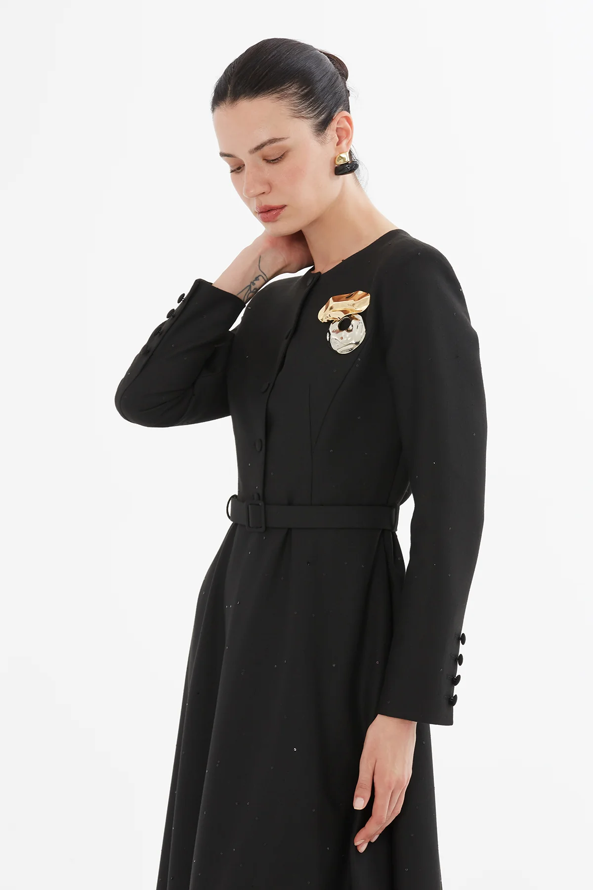 Buttoned Midi Dress with Brooch - Image 2