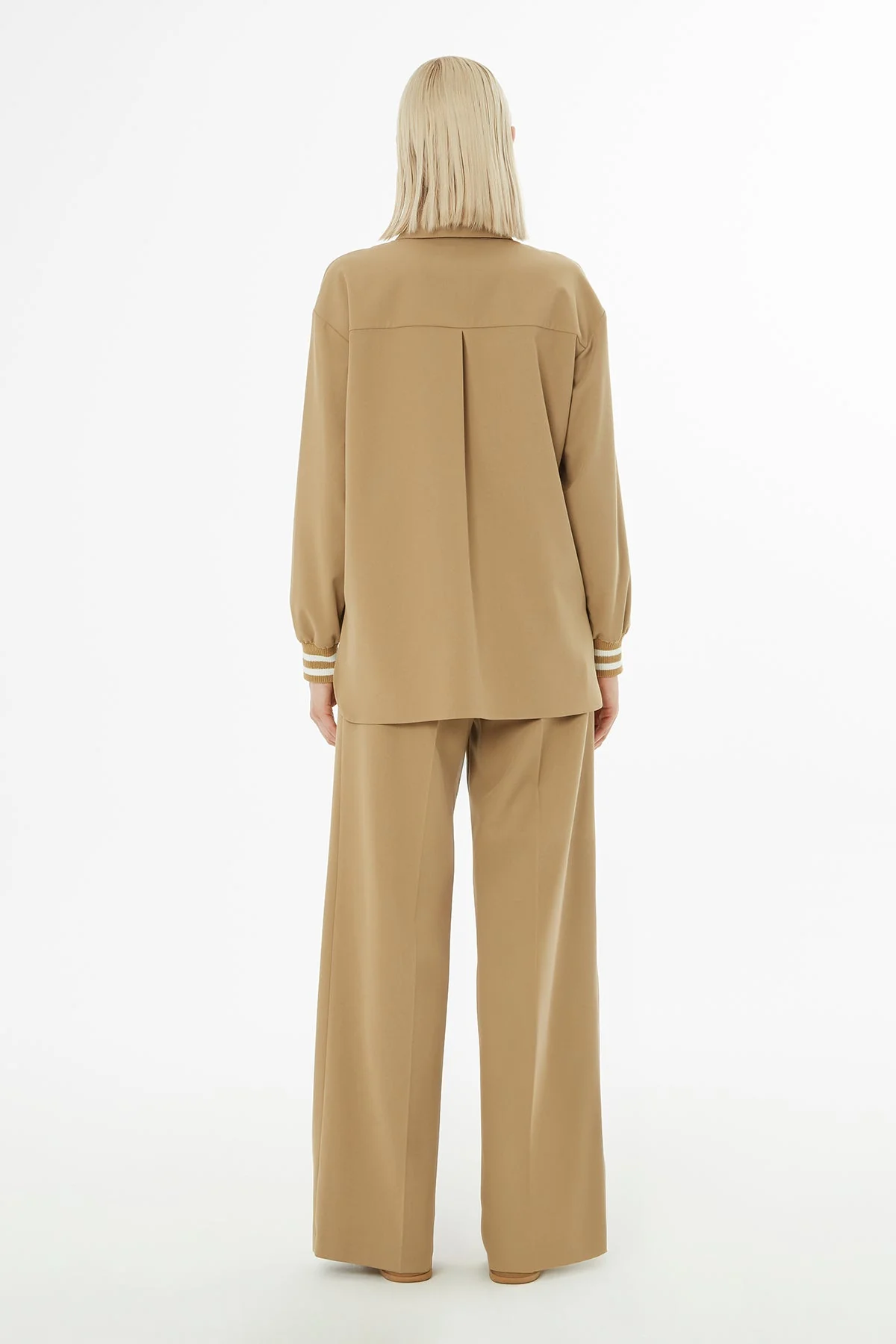 Camel Tracksuit Set with Knitted Detail - Image 4