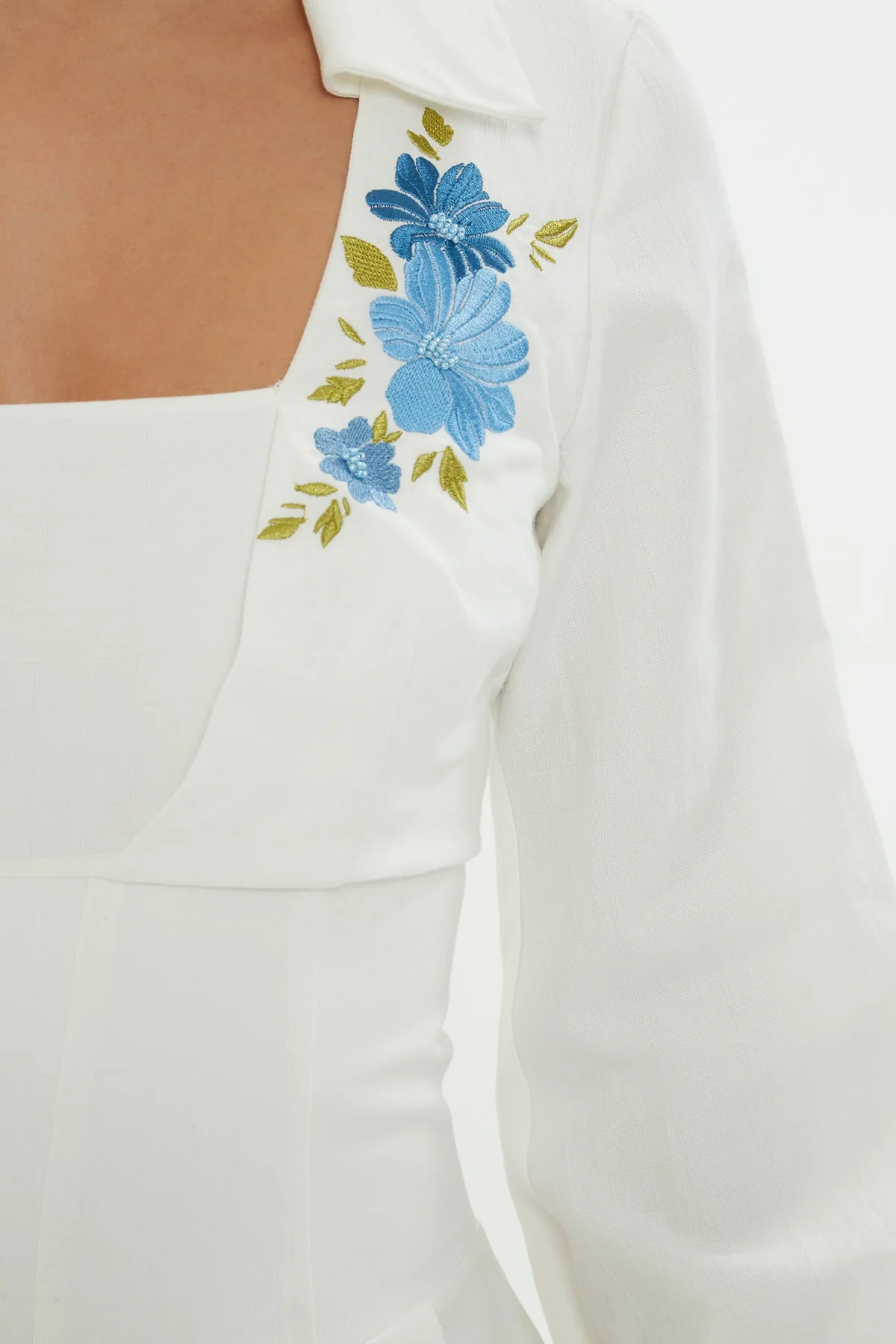 Corset-Style Embroide  Dress - Image 3