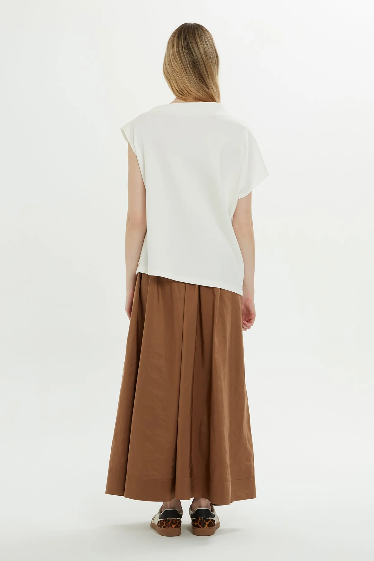Ecru Dropped Shoulder Blouse - Image 4