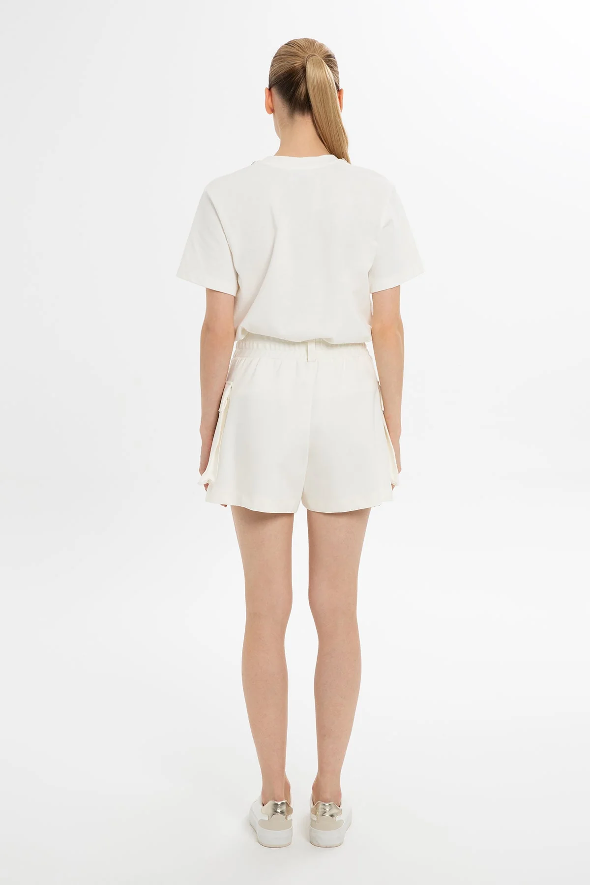 Ecru Elastic-Waist Pocket Shorts - Image 4