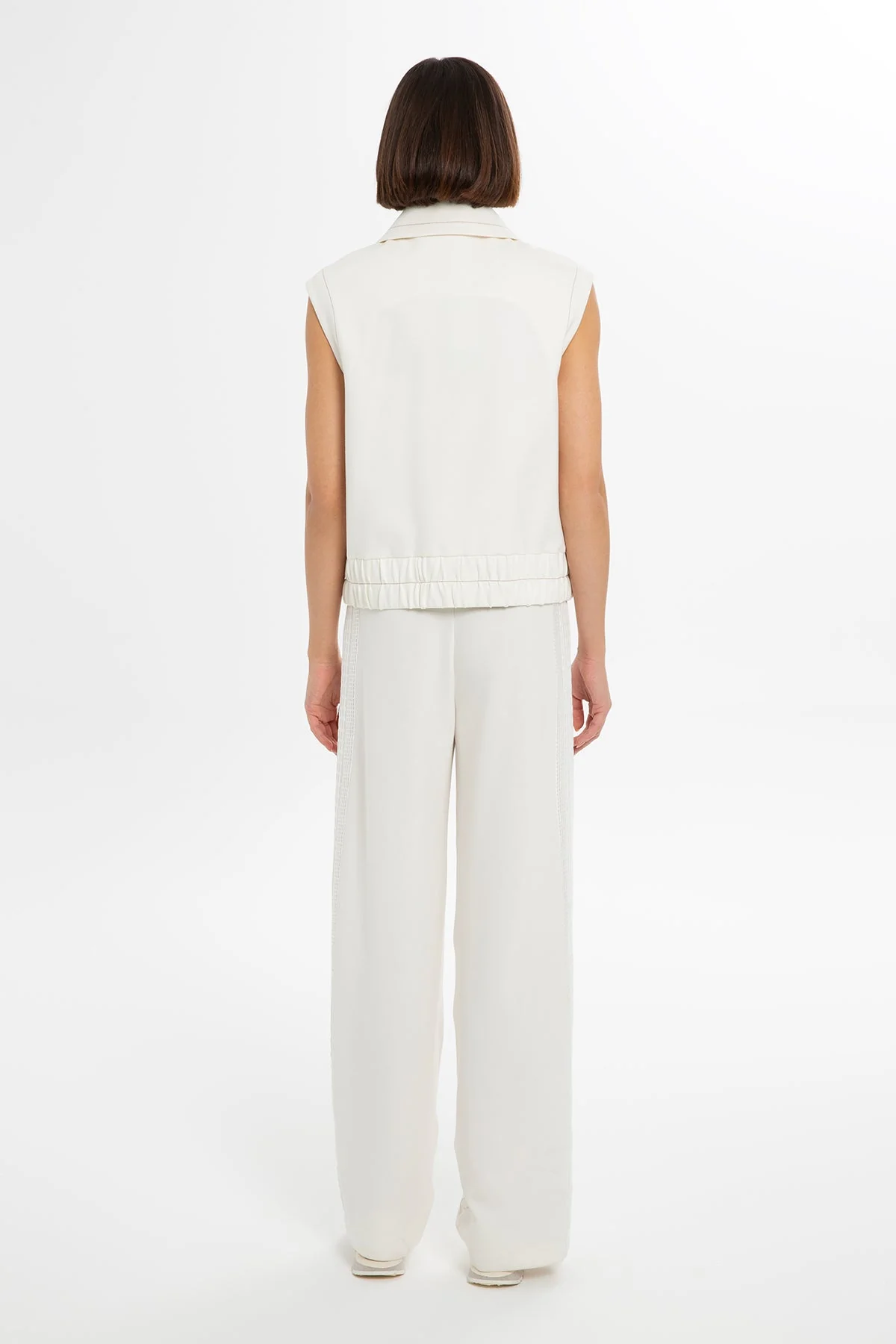Ecru Embroidered Detail Vest - Image 4