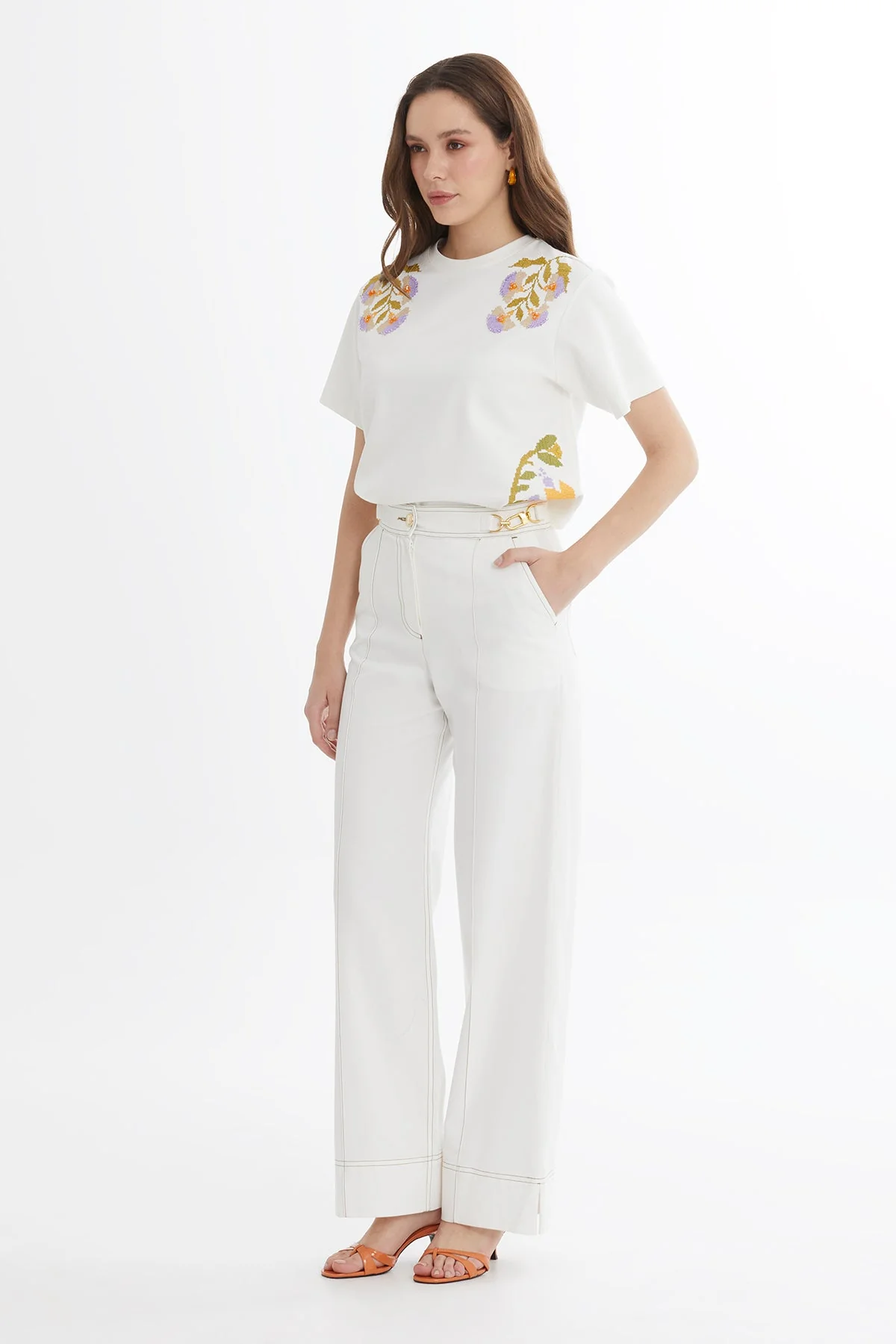 Ecru Gold Accessory Straight-Leg Trousers - Image 3