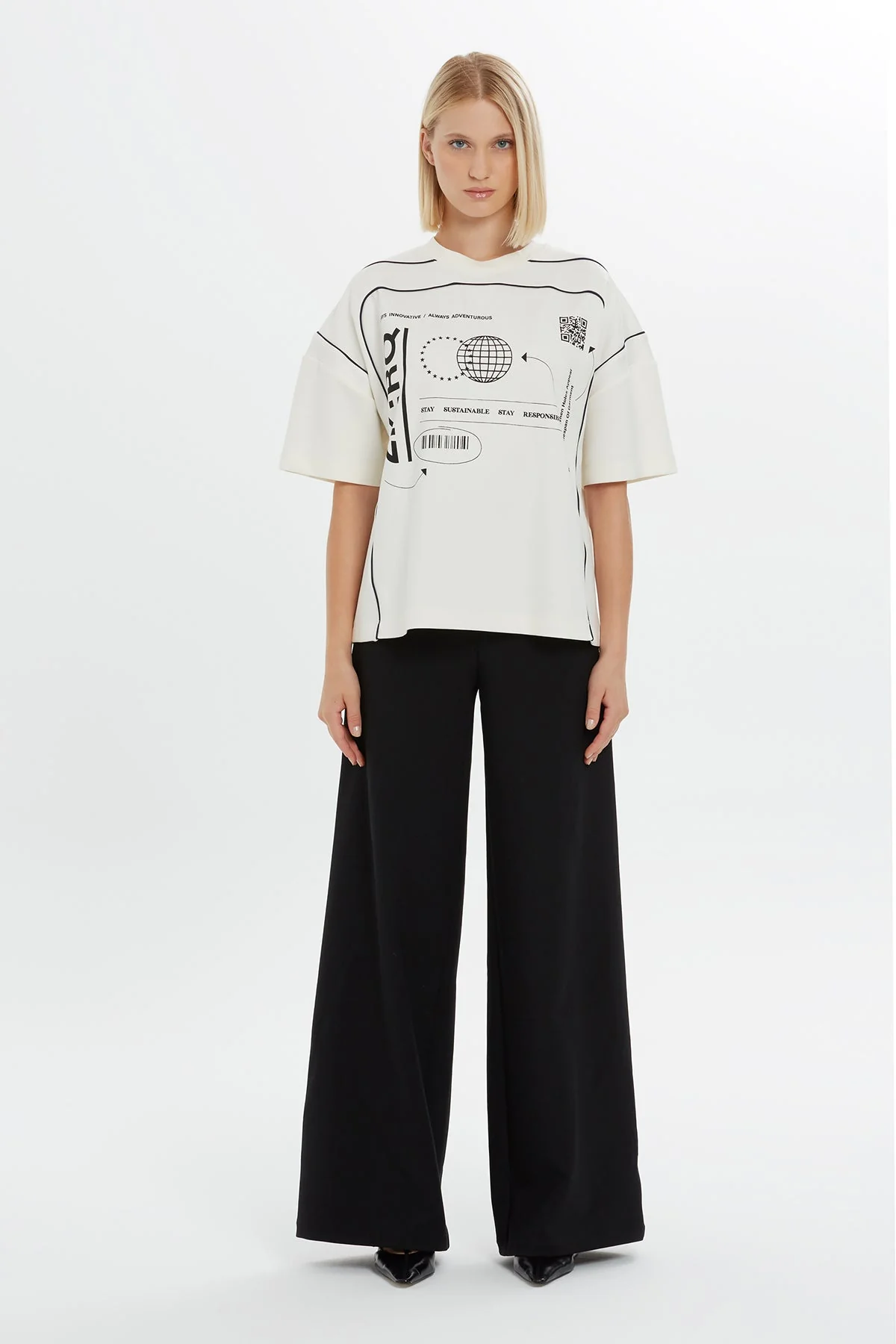 Ecru Graphic Printed T-Shirt - Image 4