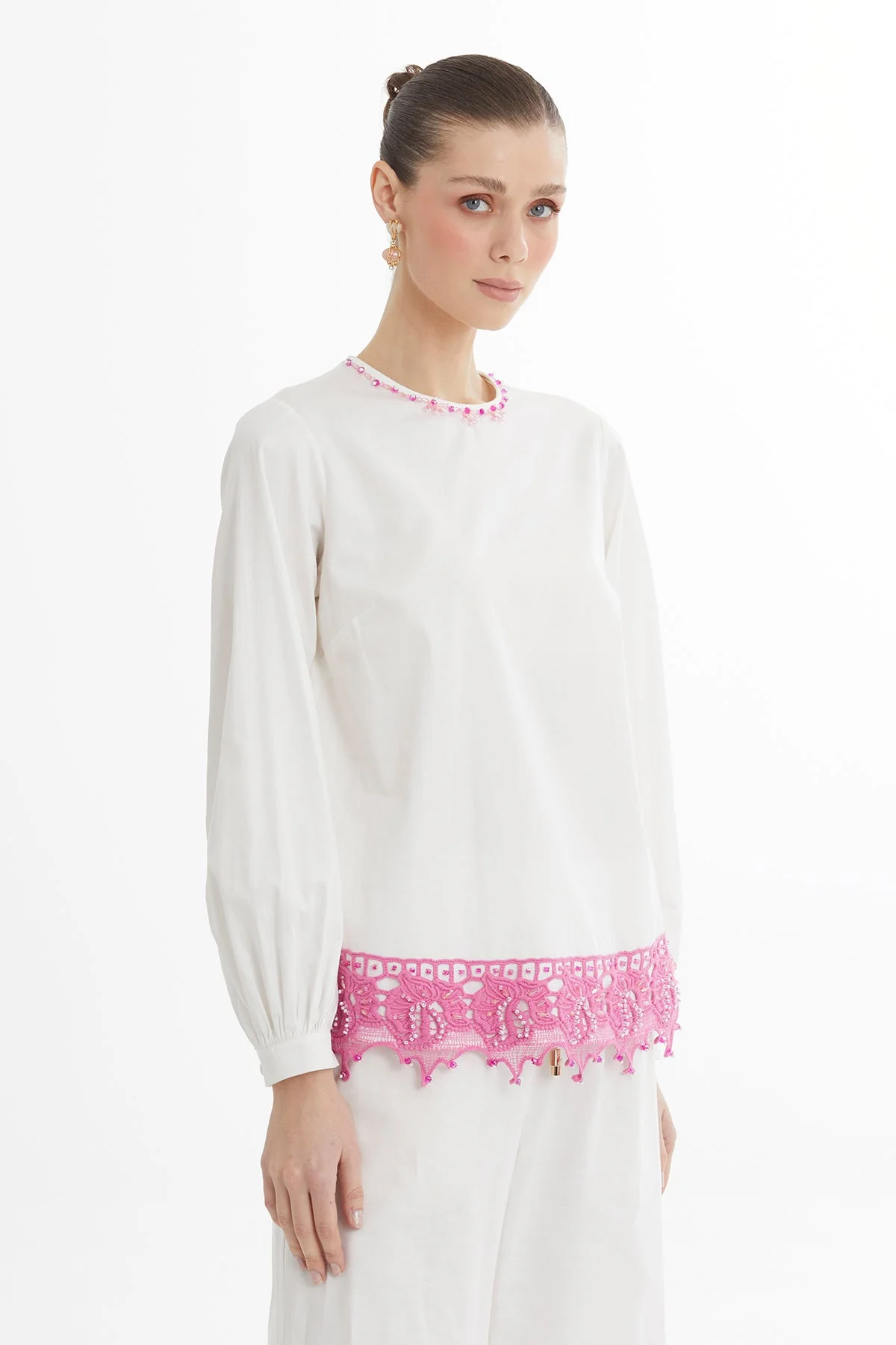 Ecru Guipure Embroidered Blouse - Image 2