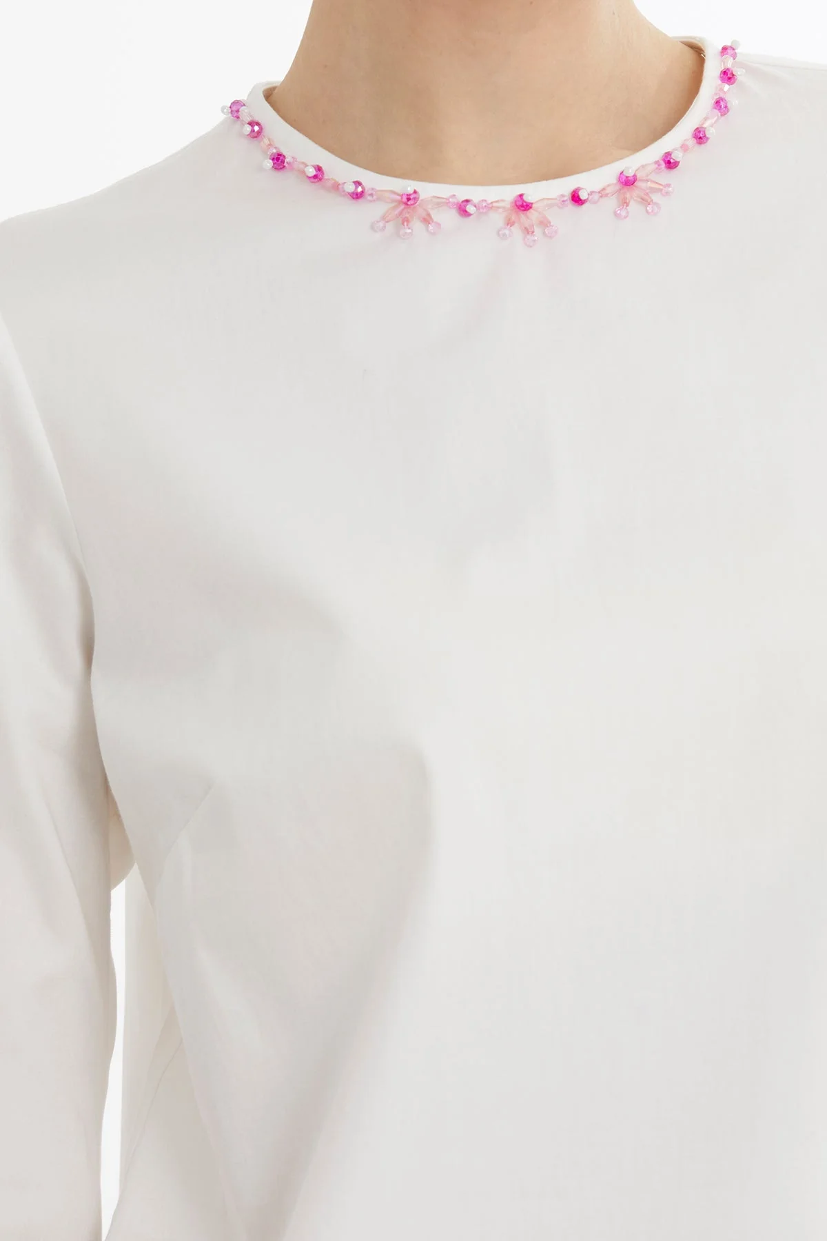 Ecru Guipure Embroidered Blouse - Image 3