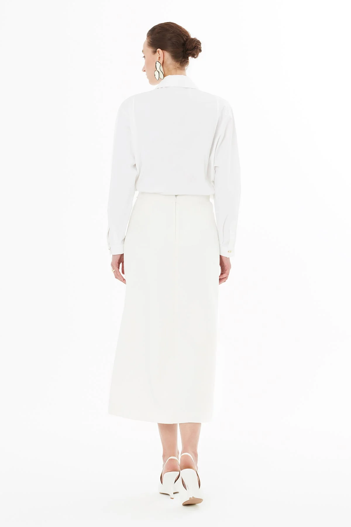 Ecru Pencil Skirt with Slit Detail - Image 4