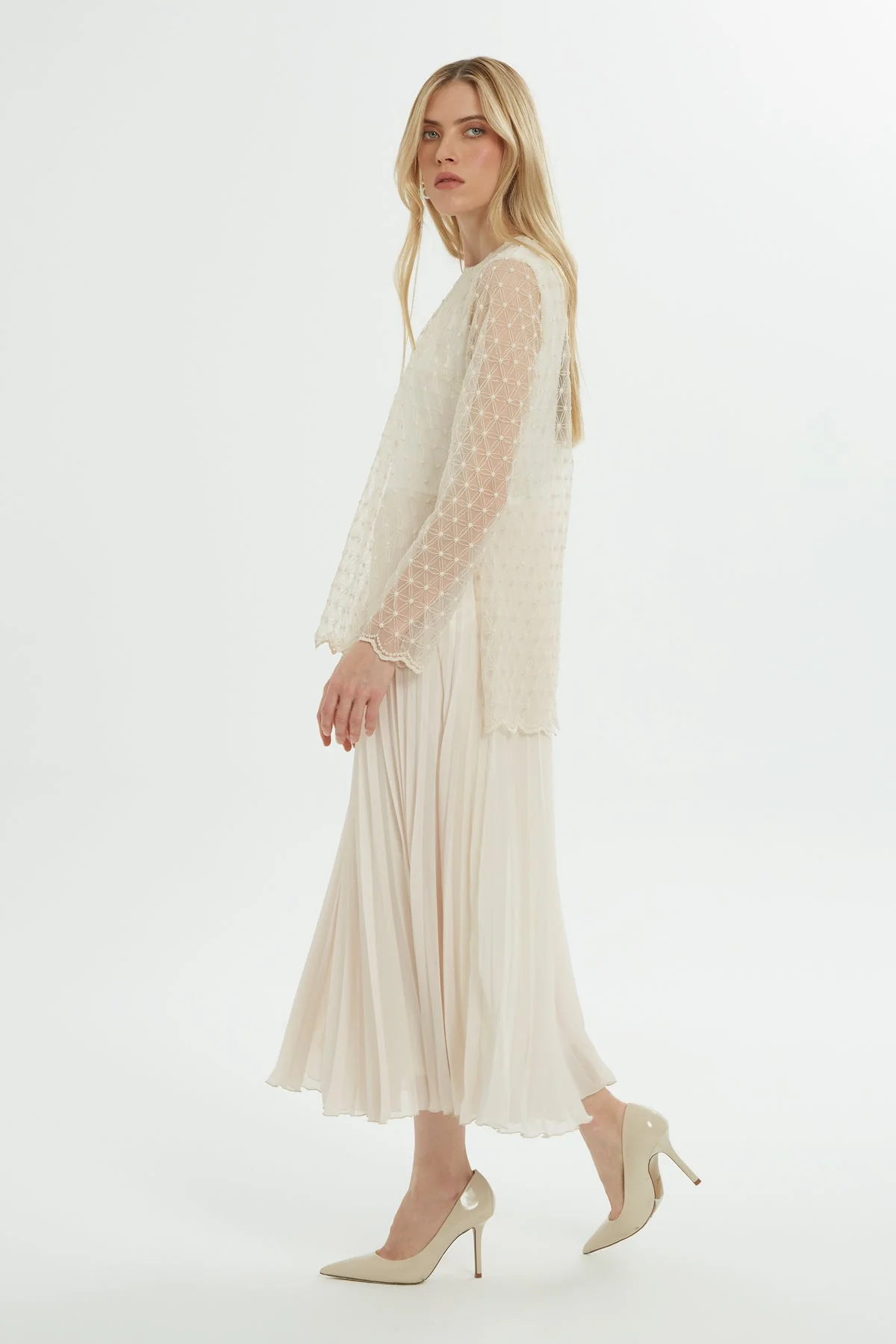 Ecru Pleated Dress with Tulle Detail - Image 4