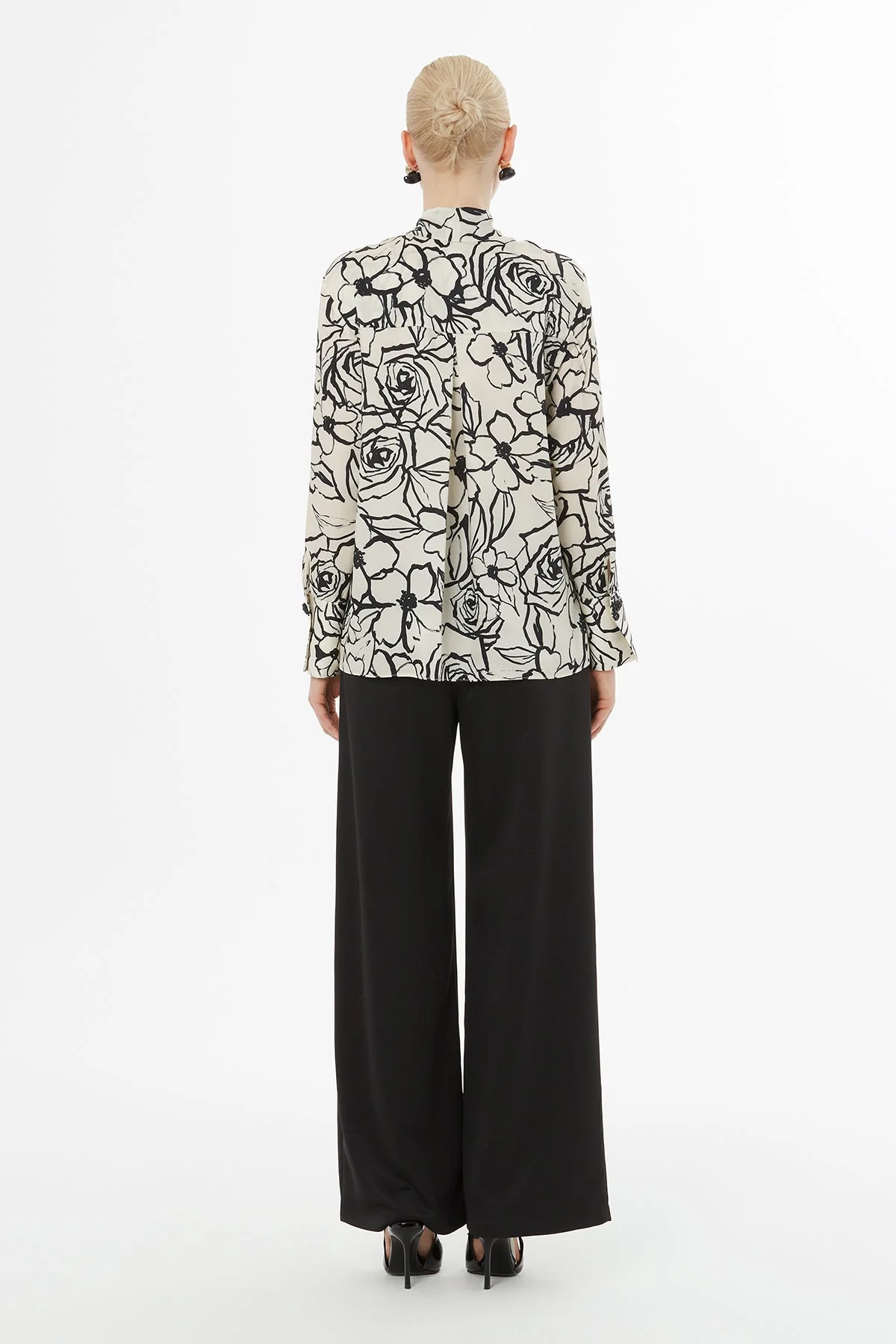 Ecru Set with Neckline Scarf - Image 4