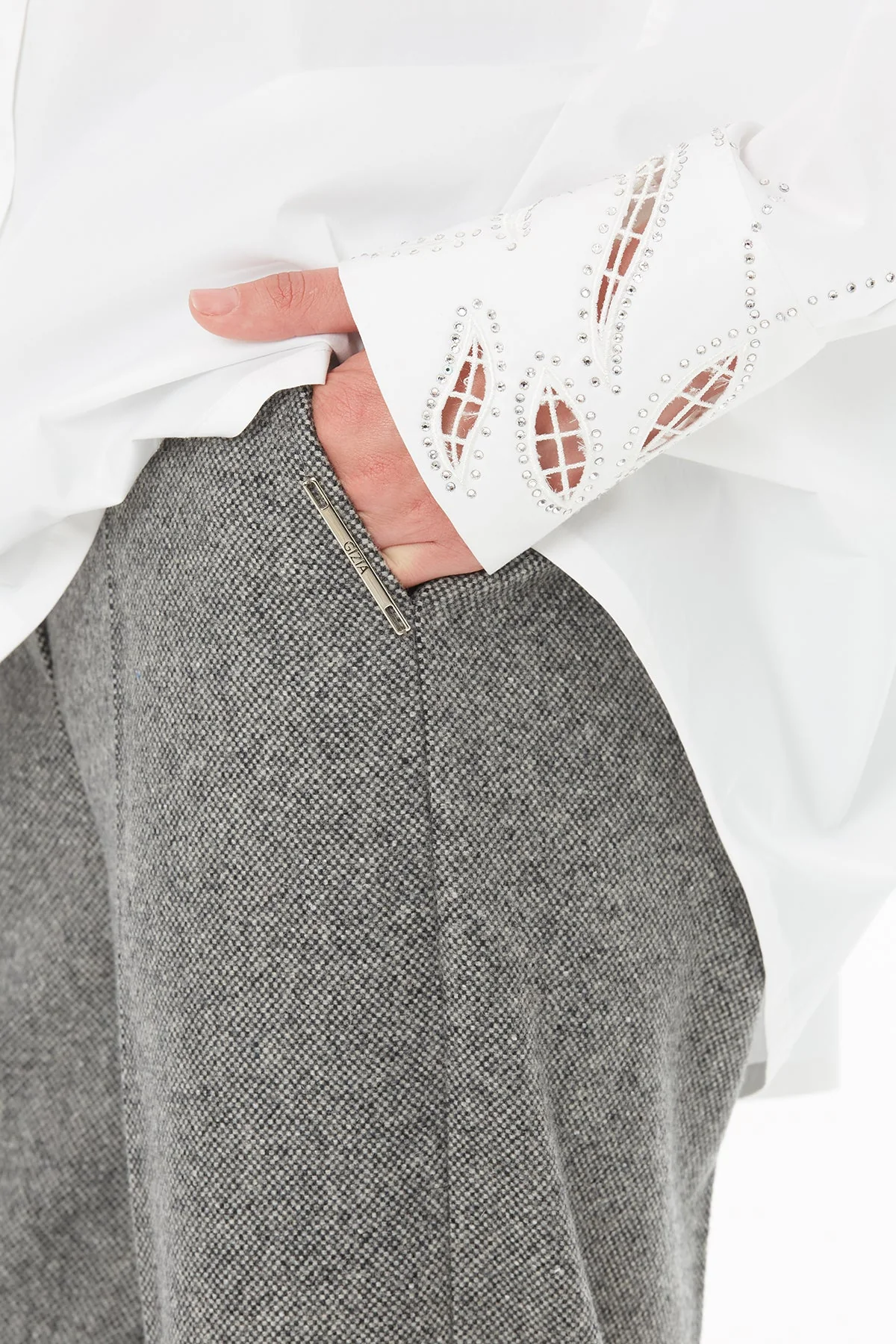 Ecru Shirt with Embroidered Sleeves - Image 3
