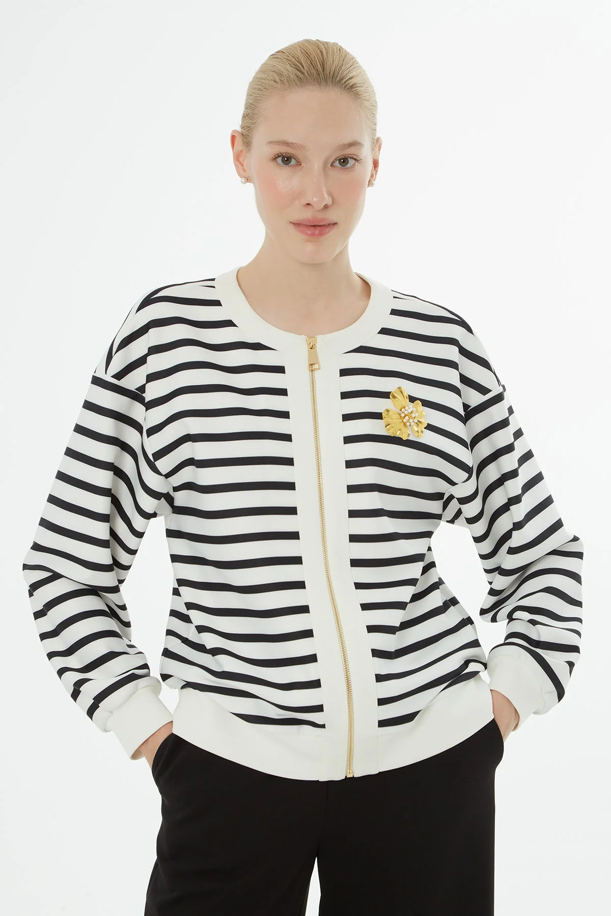 Ecru Striped Cardigan Tracksuit Set - Image 2