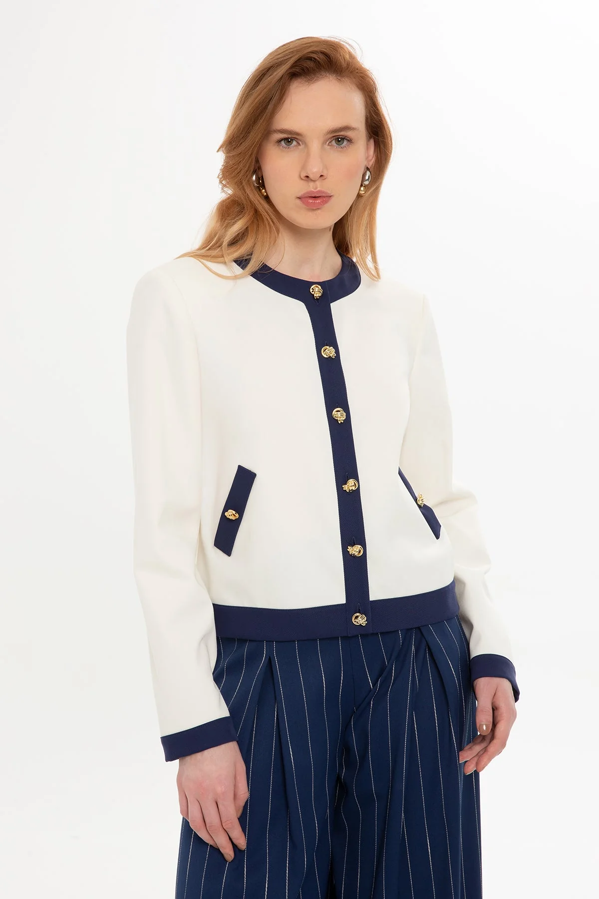 Ecru Suit with Round-Neck Jacket - Image 2