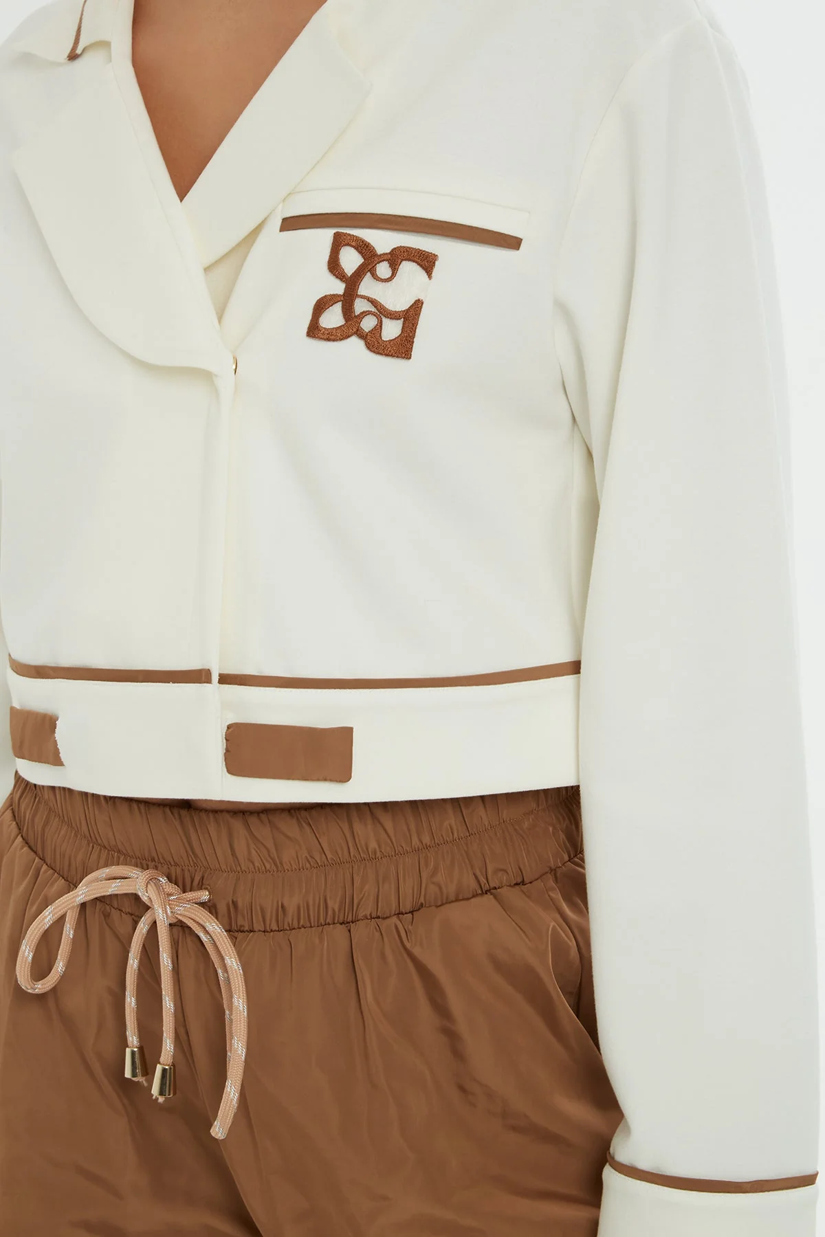 Ecru V-Neck Sweatshirt - Image 2