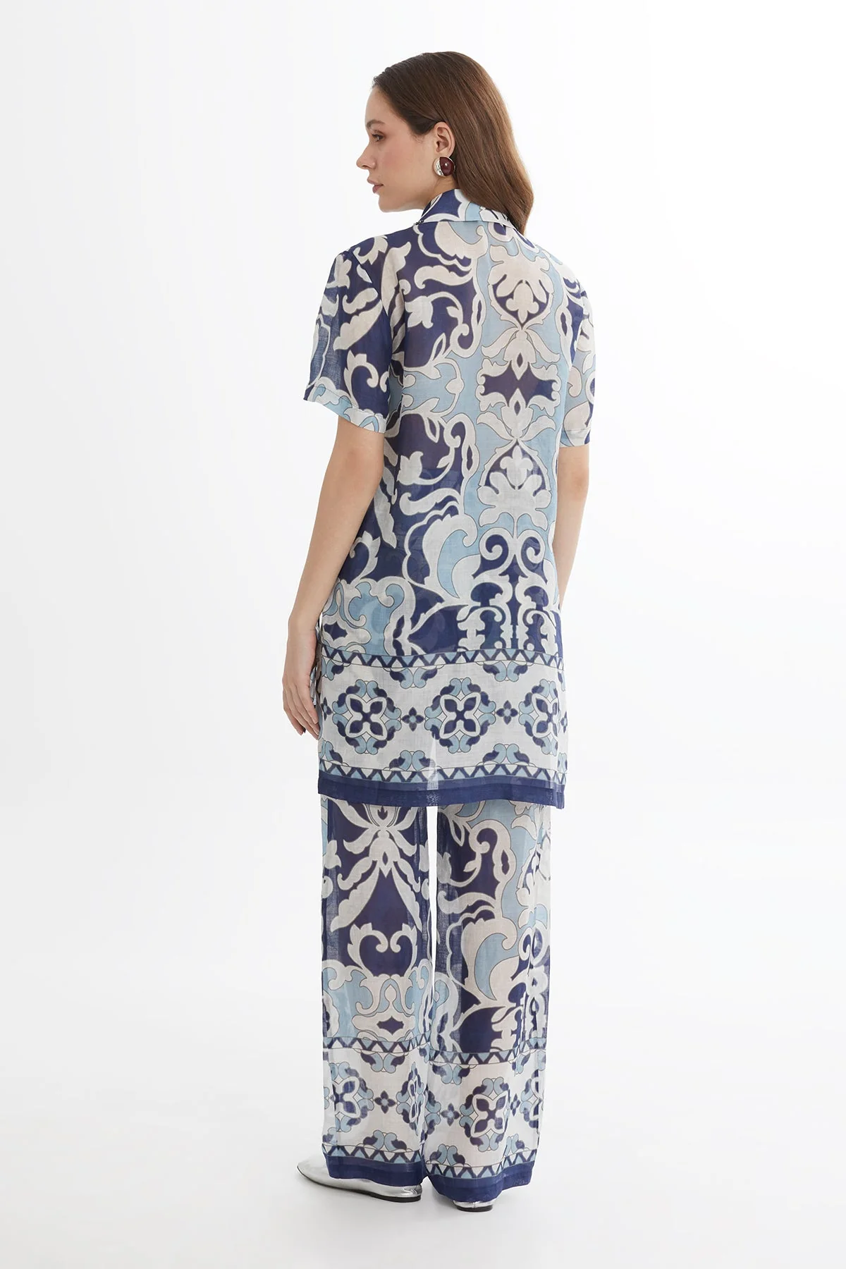 Embroidered Long Slit Shirt - Image 4